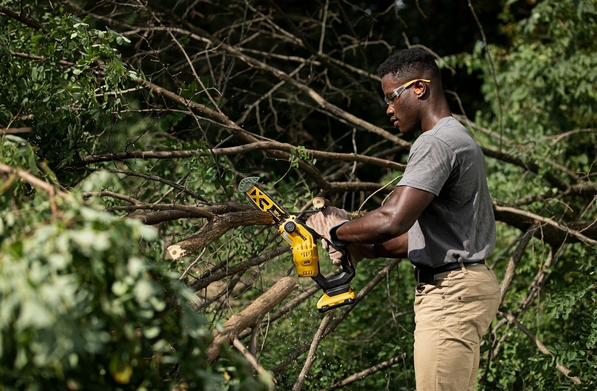 Пила цепная аккумуляторная DeWalt бесщеточная XR Li-lon 18В без АКБ и ЗУ (DCMPS520N) фото 20