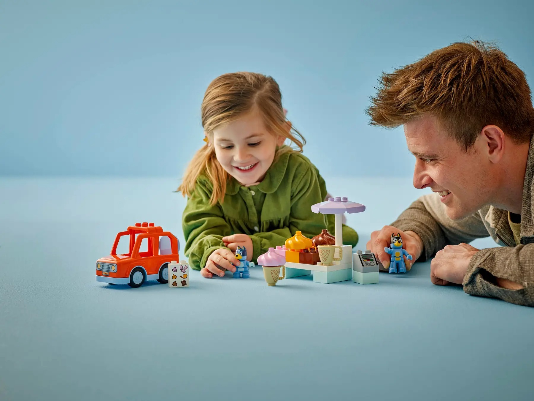 LEGO 10458 DUPLO Bluey Путешествие с мороженым и Блуи фото 6