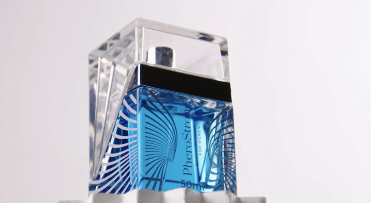 Духи с феромонами Medica-Group Pherostrong Angel для женщин 50 мл фото 8