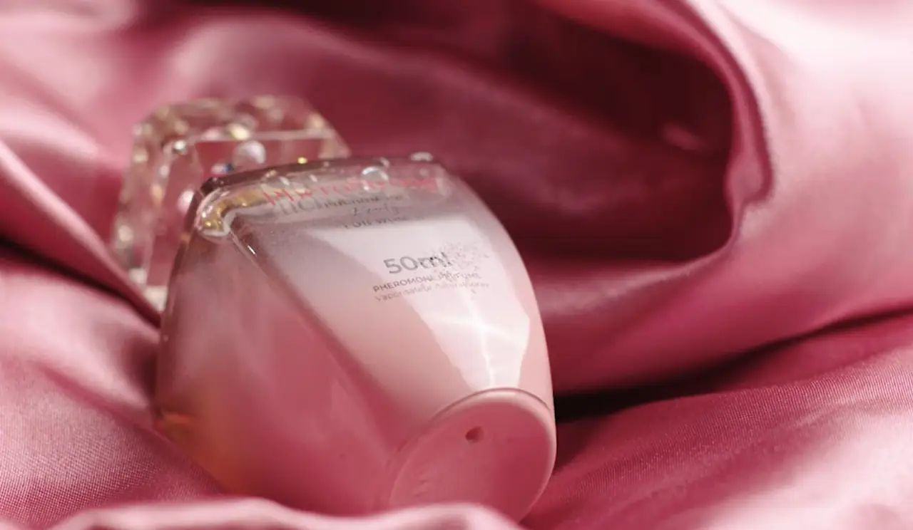 Духи с феромонами Medica-Group Pherostrong Beauty With Pherostrong для женщин 50 мл фото 6