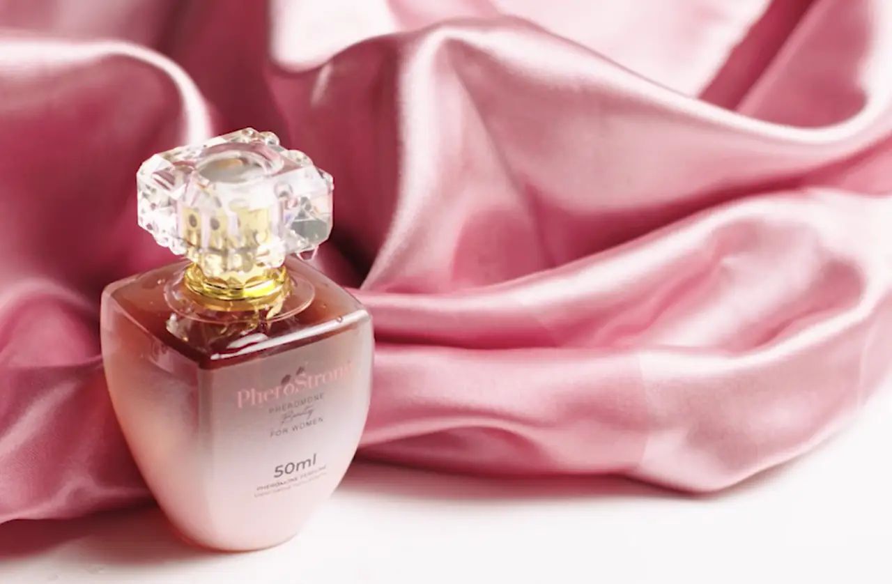 Духи с феромонами Medica-Group Pherostrong Beauty With Pherostrong для женщин 50 мл фото 4