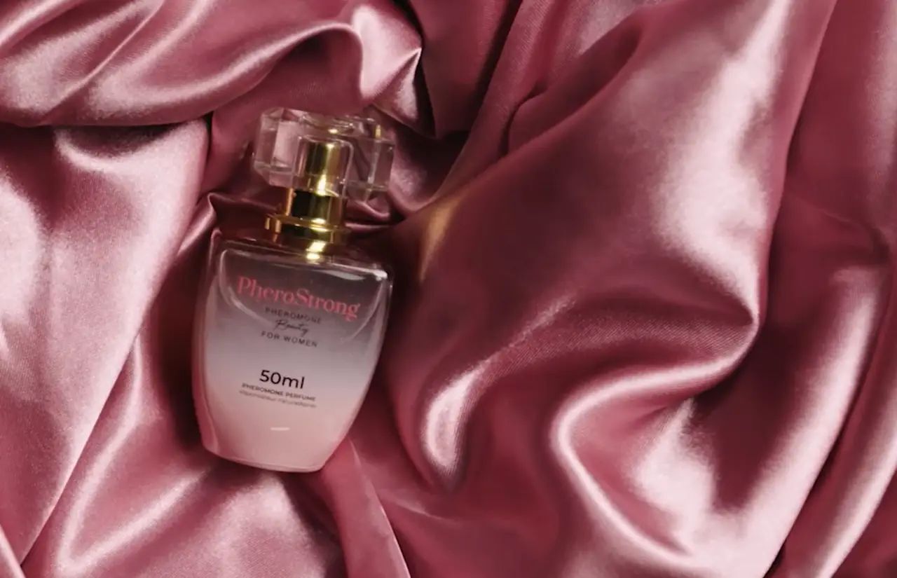 Духи с феромонами Medica-Group Pherostrong Beauty With Pherostrong для женщин 50 мл фото 5
