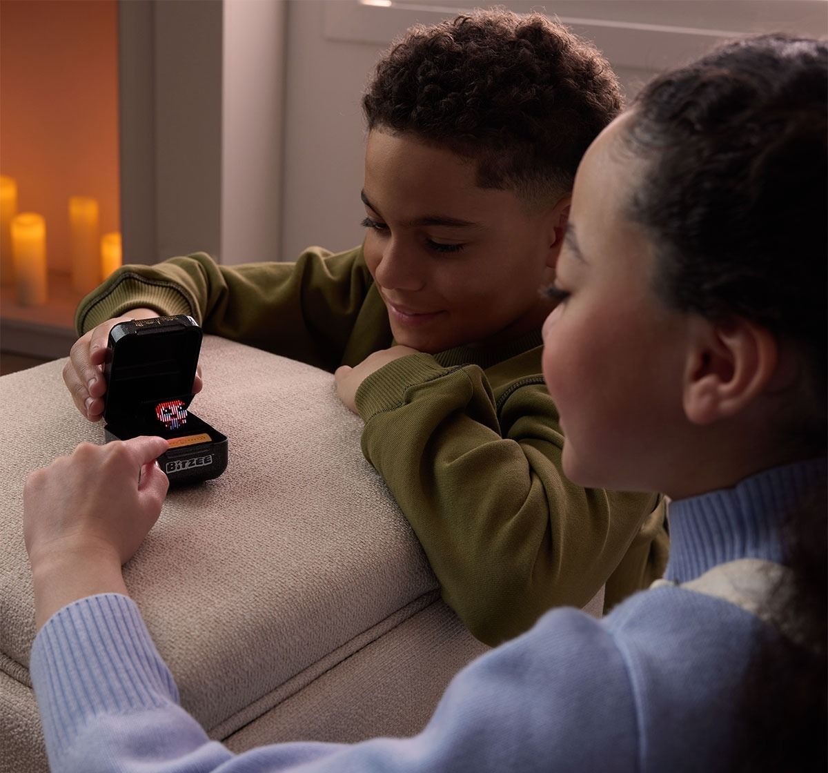 Інтерактивна іграшка з віртуальними цифровими героями Bitzee - Гаррі Поттер (6076508)фото8