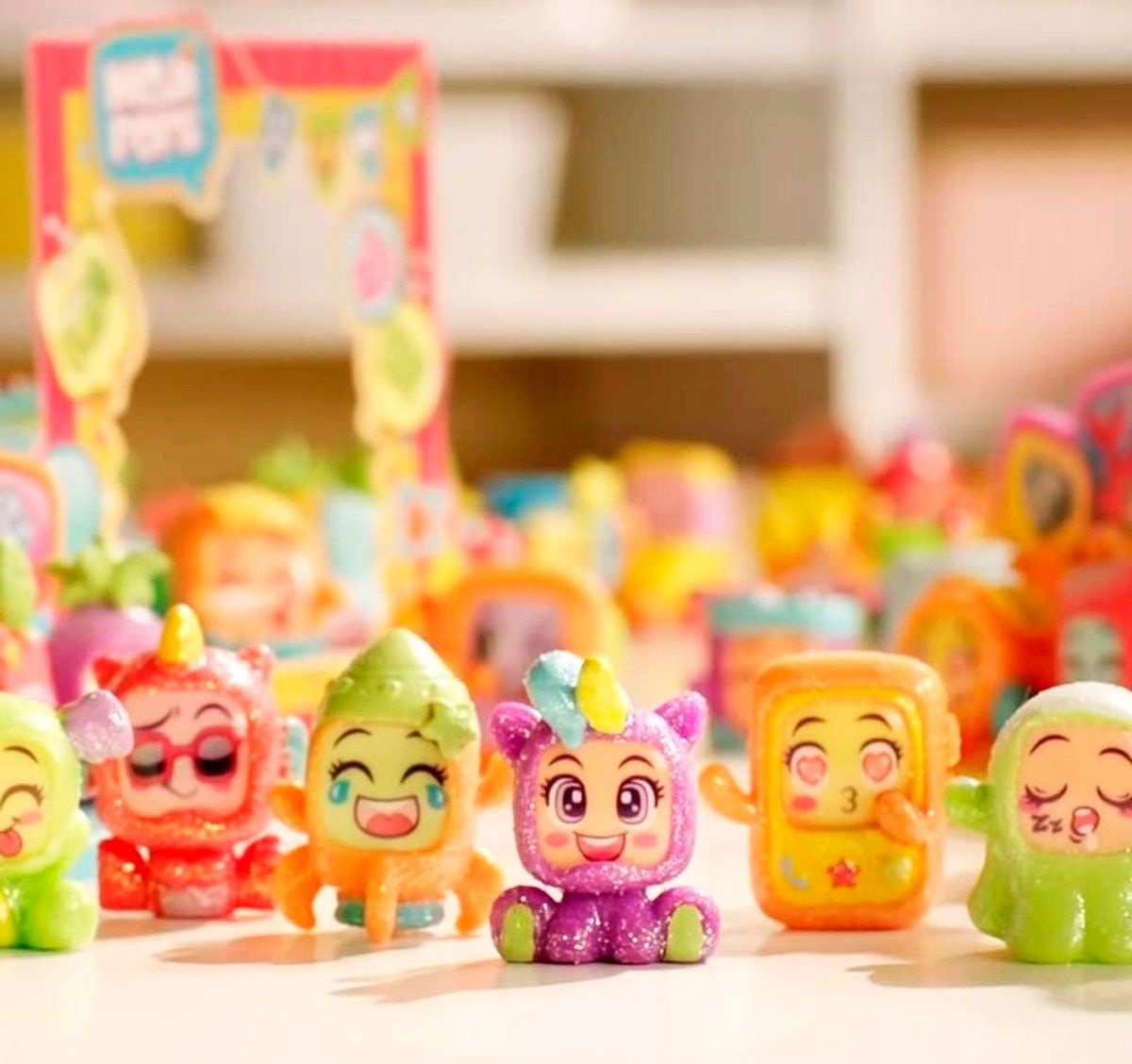 Набір фігурок MOJI POPS S2 – ДРУЗІ (2 фігурки) (PMP2D818IN00)фото4