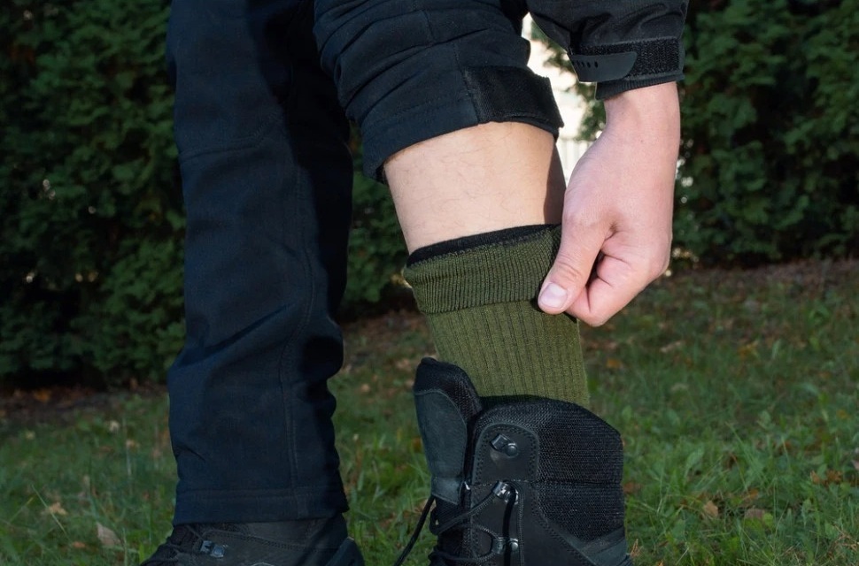 Шкарпетки водонепроникні чоловічі DexShell Terrain Walking 2.0 L (43-46) хакіфото