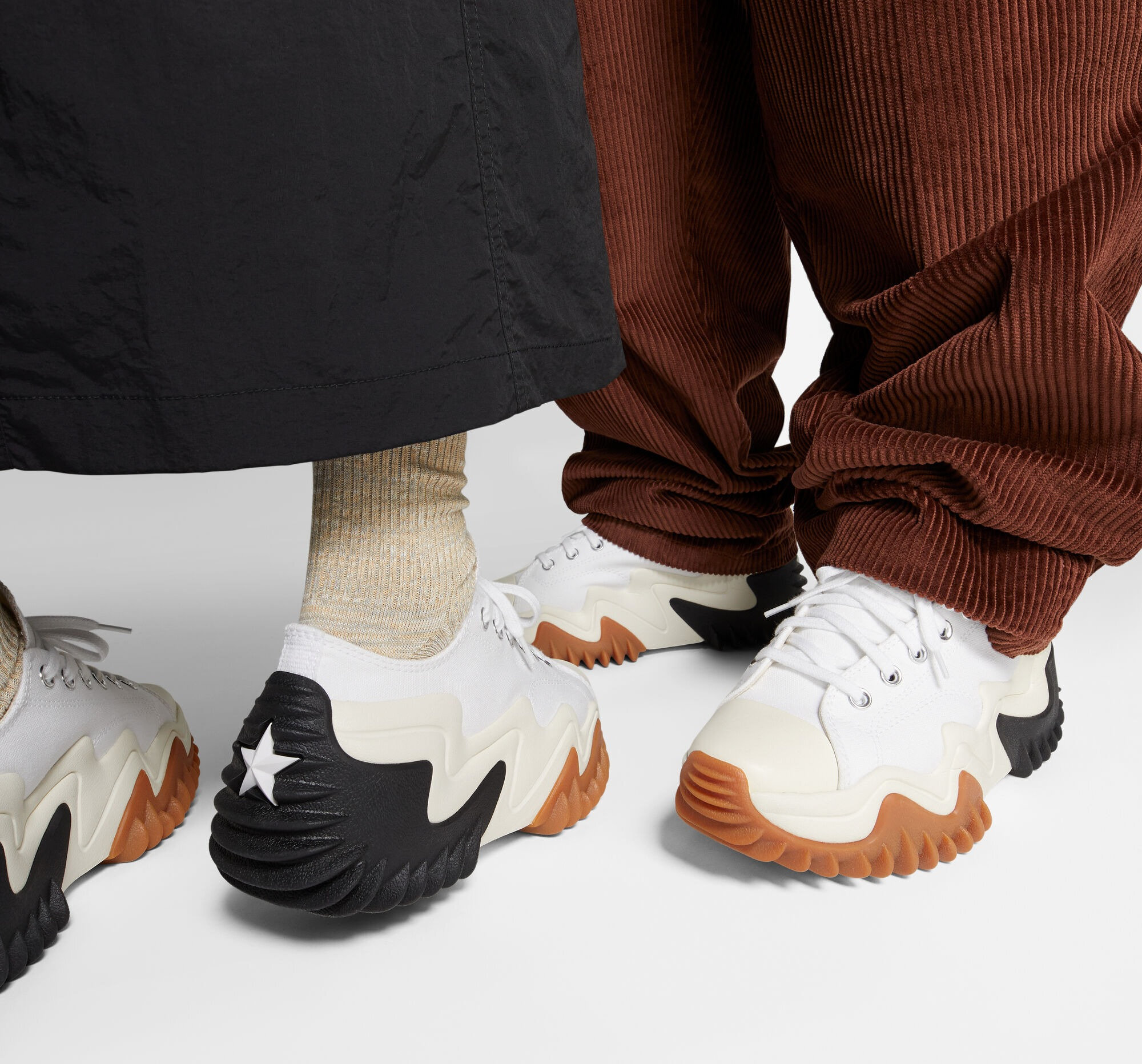 Кеды женские Converse Run Star Motion Ox 172896C 38 (5.5 US) белые фото 8