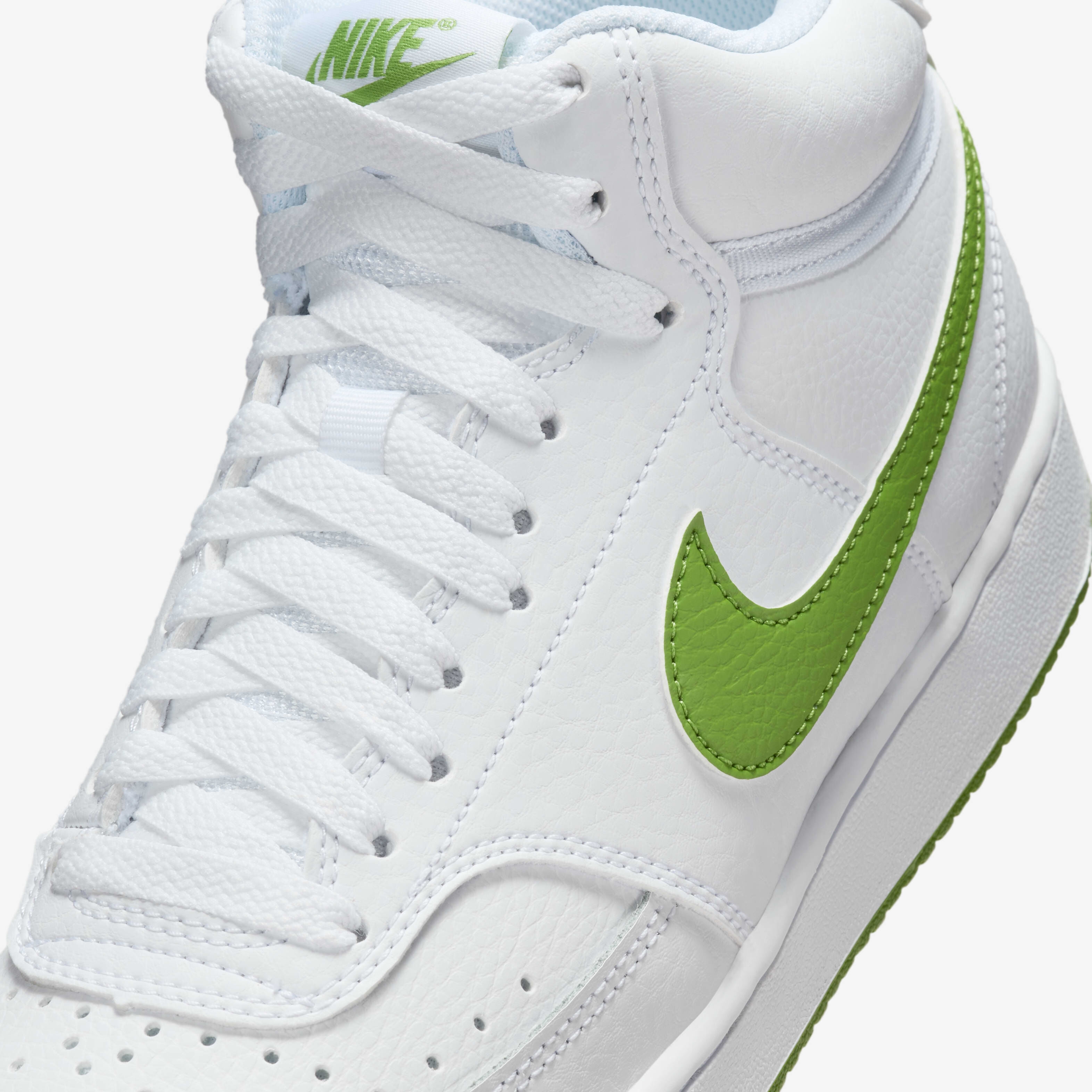Кеды высокие женские Nike Court Vision Mid CD5436-107 37.5 (6.5 US) белые фото 