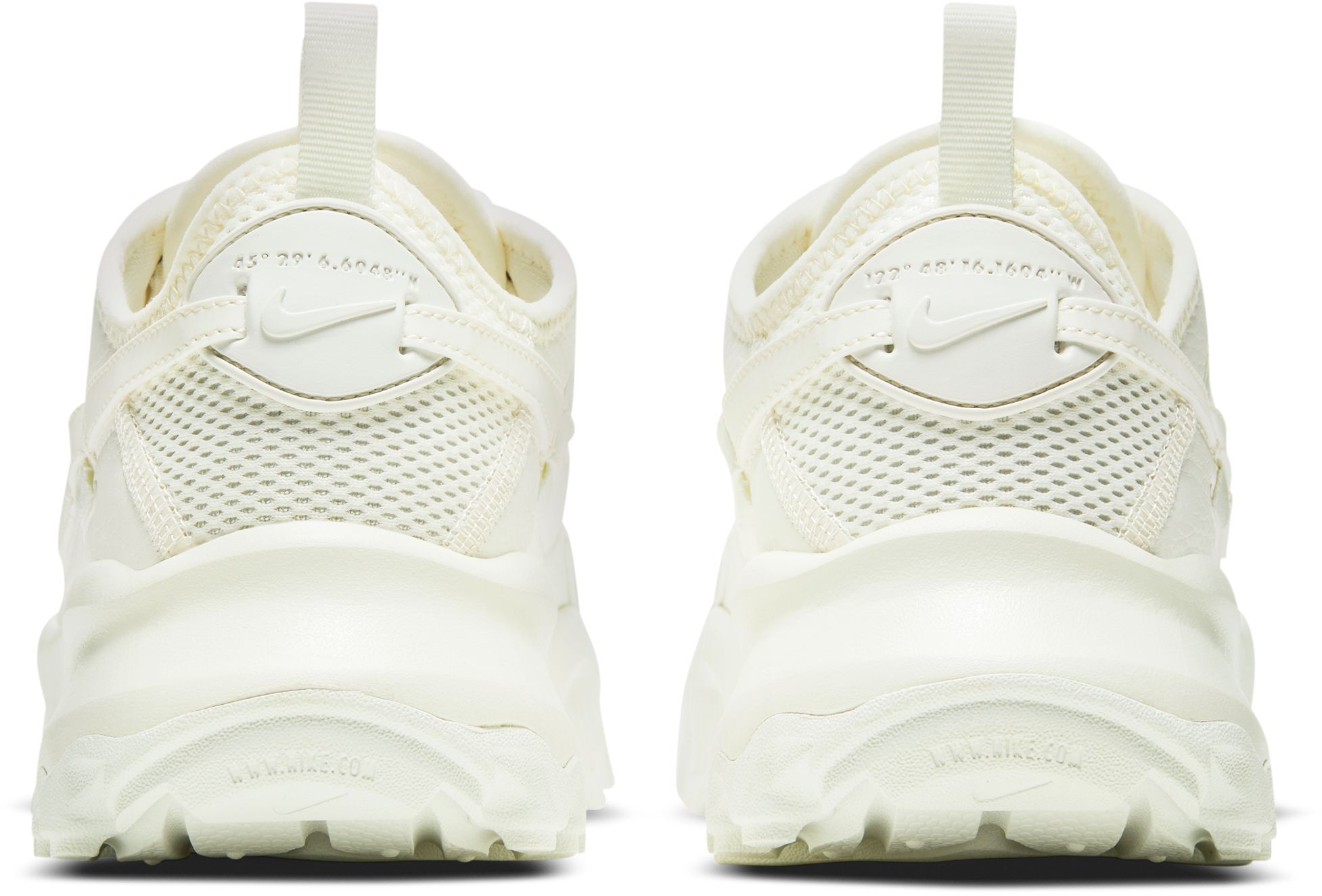 Кроссовки женские Nike TC 7900 DD9682-100 37.5 (6.5 US) молочный/черный фото4