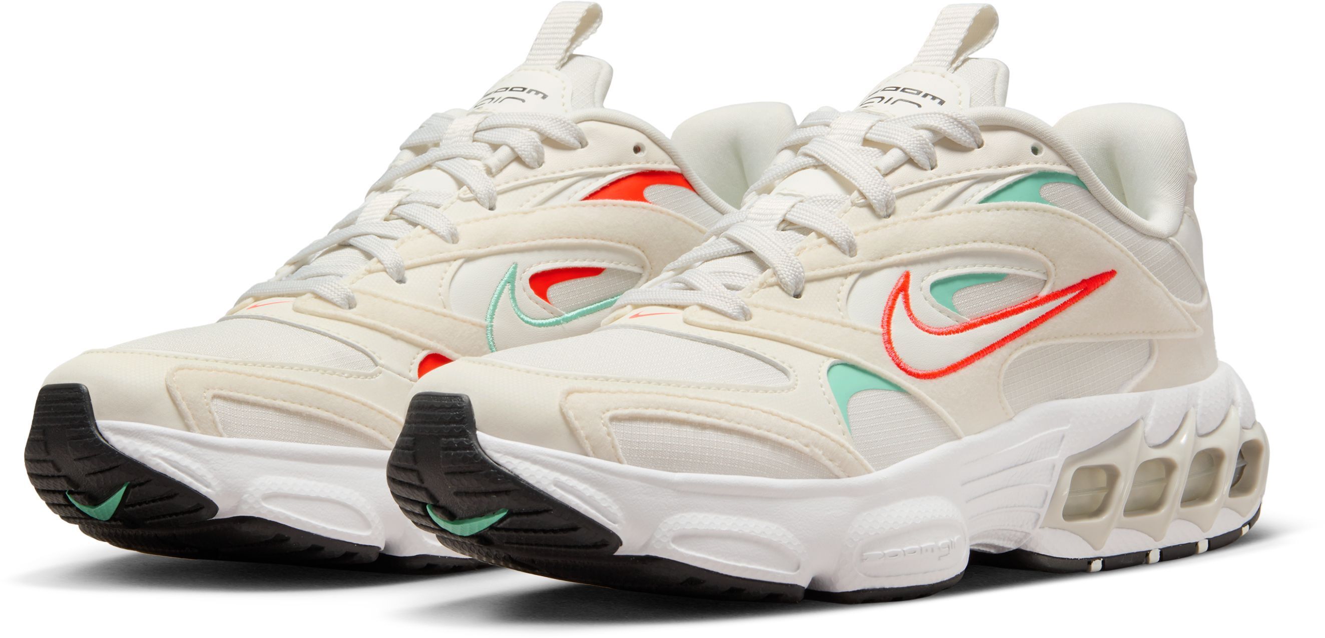 Кроссовки женские Nike Zoom Air Fire FD0632-100 36 (5.5 US) молочные фото 3