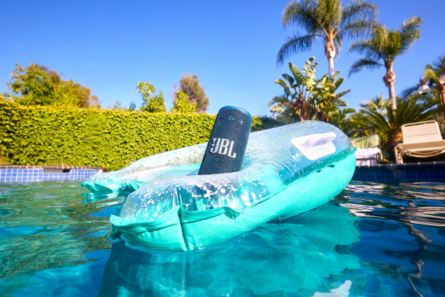 Портативная акустика JBL Grip Blue (JBLGRIPBLU) фото