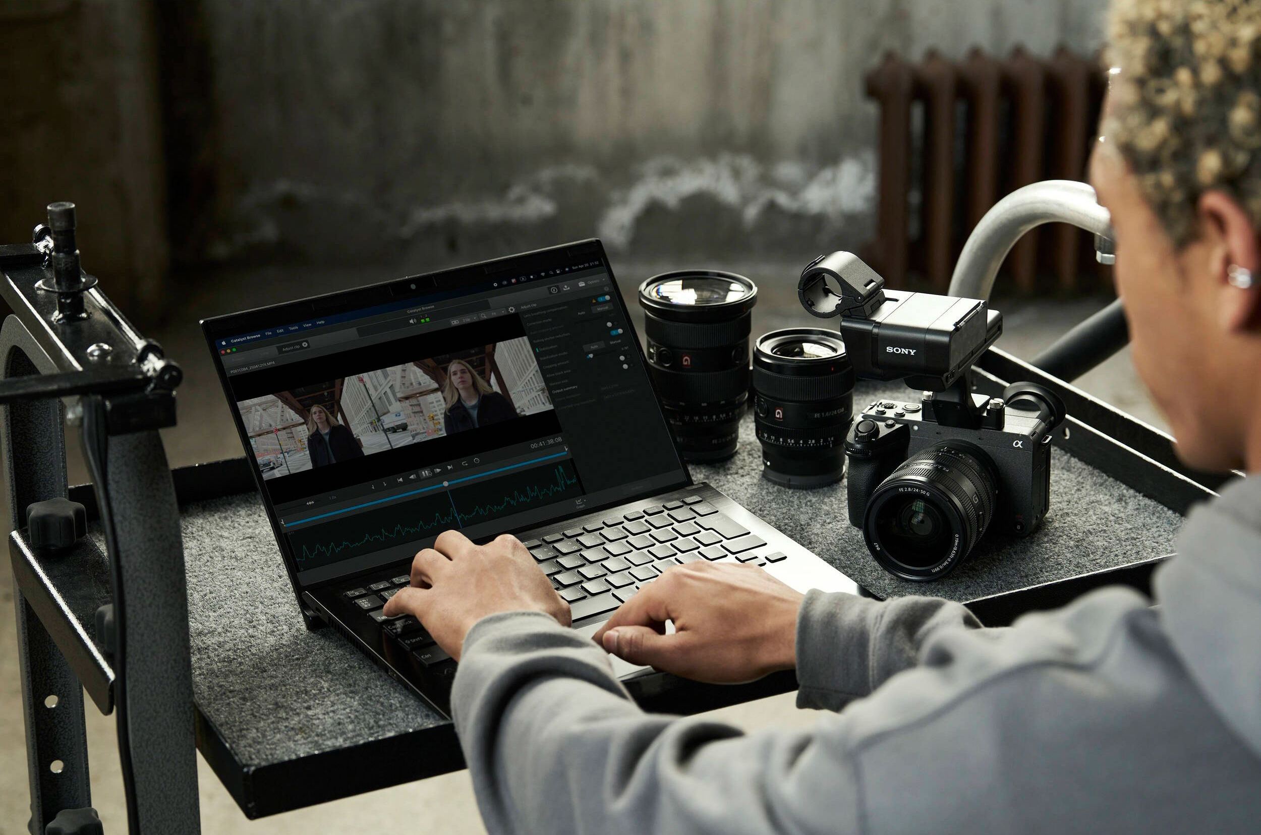 Відеокамера SONY FX2 Body (IILMEFX2B.CEC)фото23