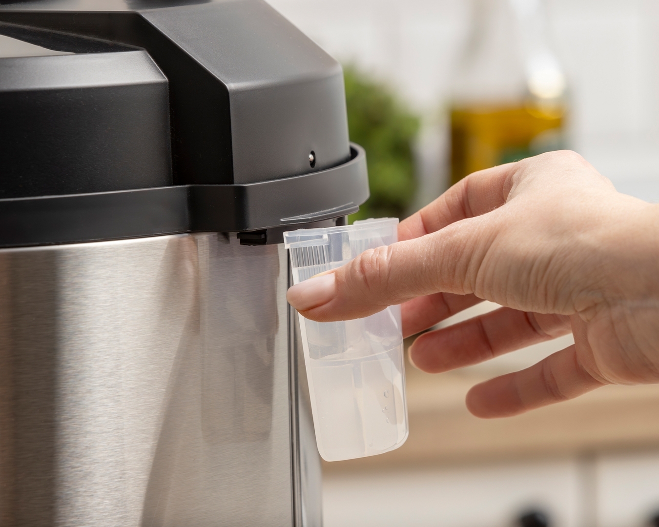 Мультиварка-скороварка Gorenje GMC6SBKфото