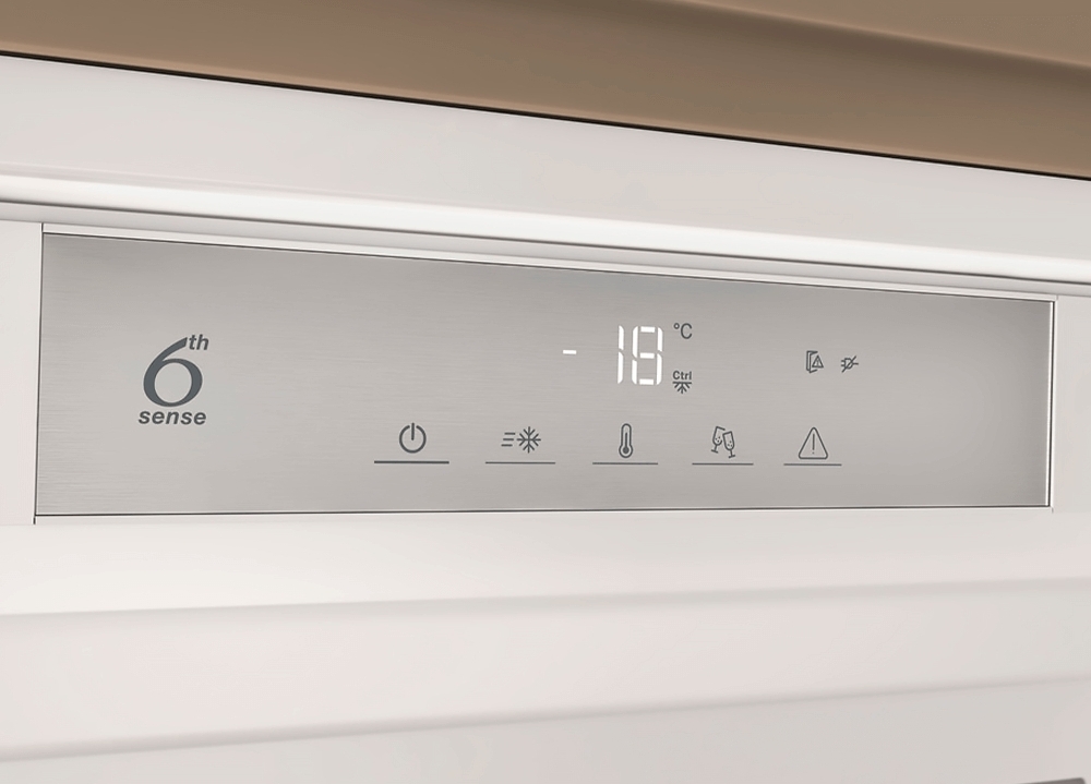 Встраиваемая морозильная камера Whirlpool WHSD18F013D1 фото 10