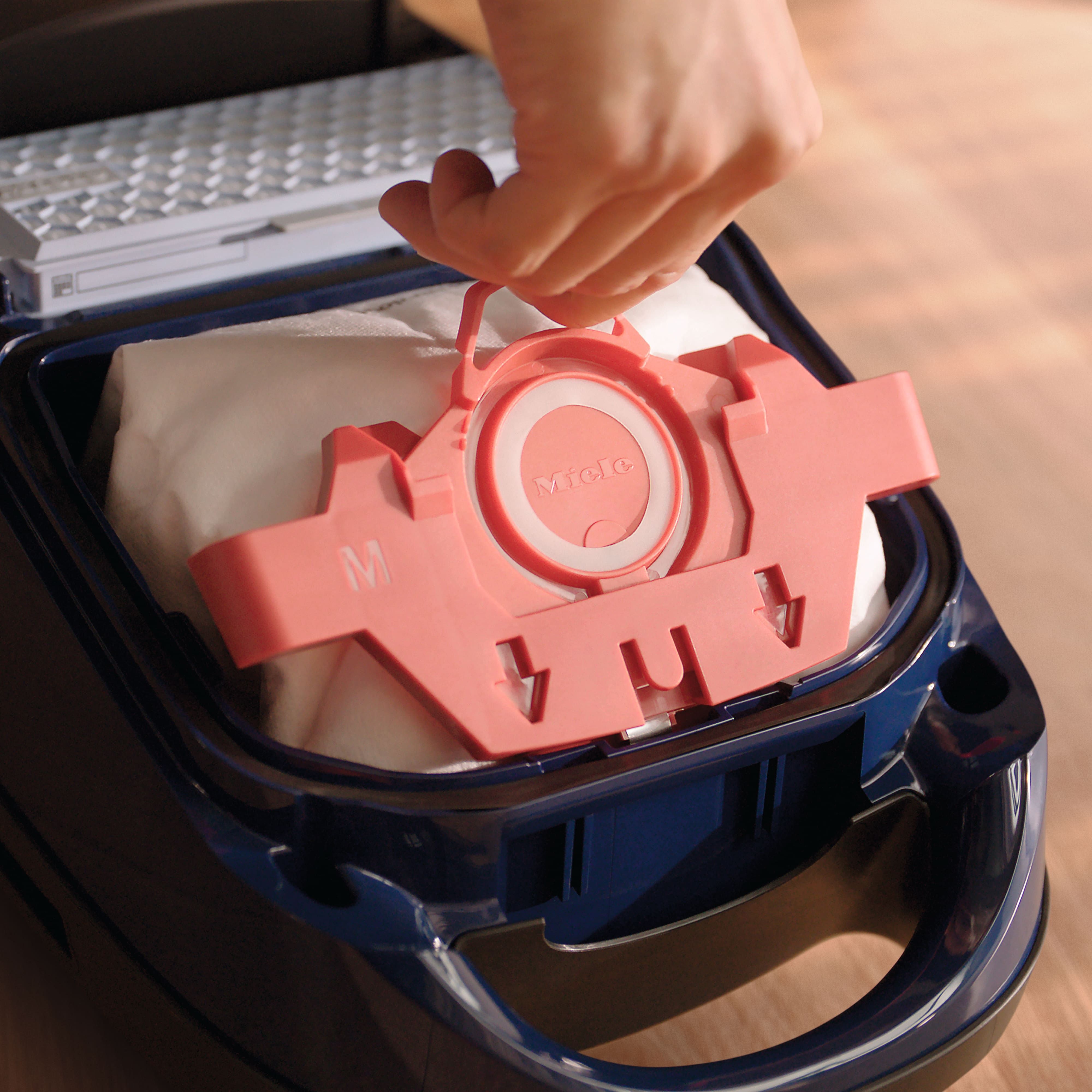 Мішок пилозбірник Miele HyClean Pure FJM 4 шт, 2 фільтри (41996721INT)фото4