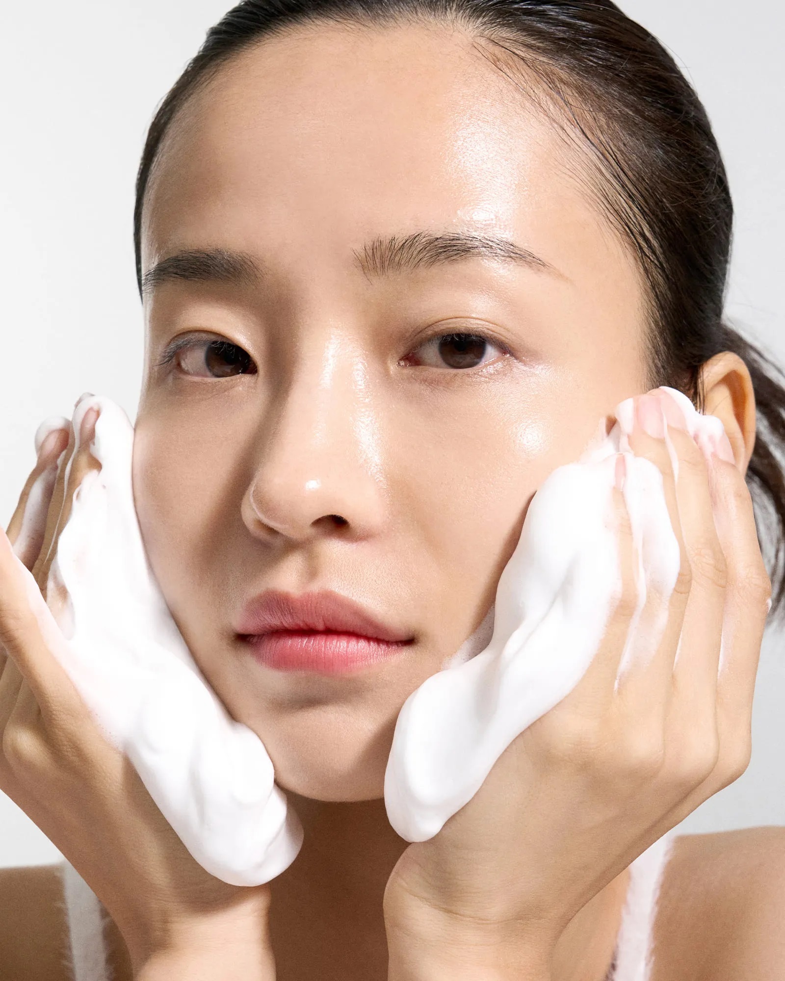 Очищувальна пінка Missha Super Panthenol Moisture 200 млфото3