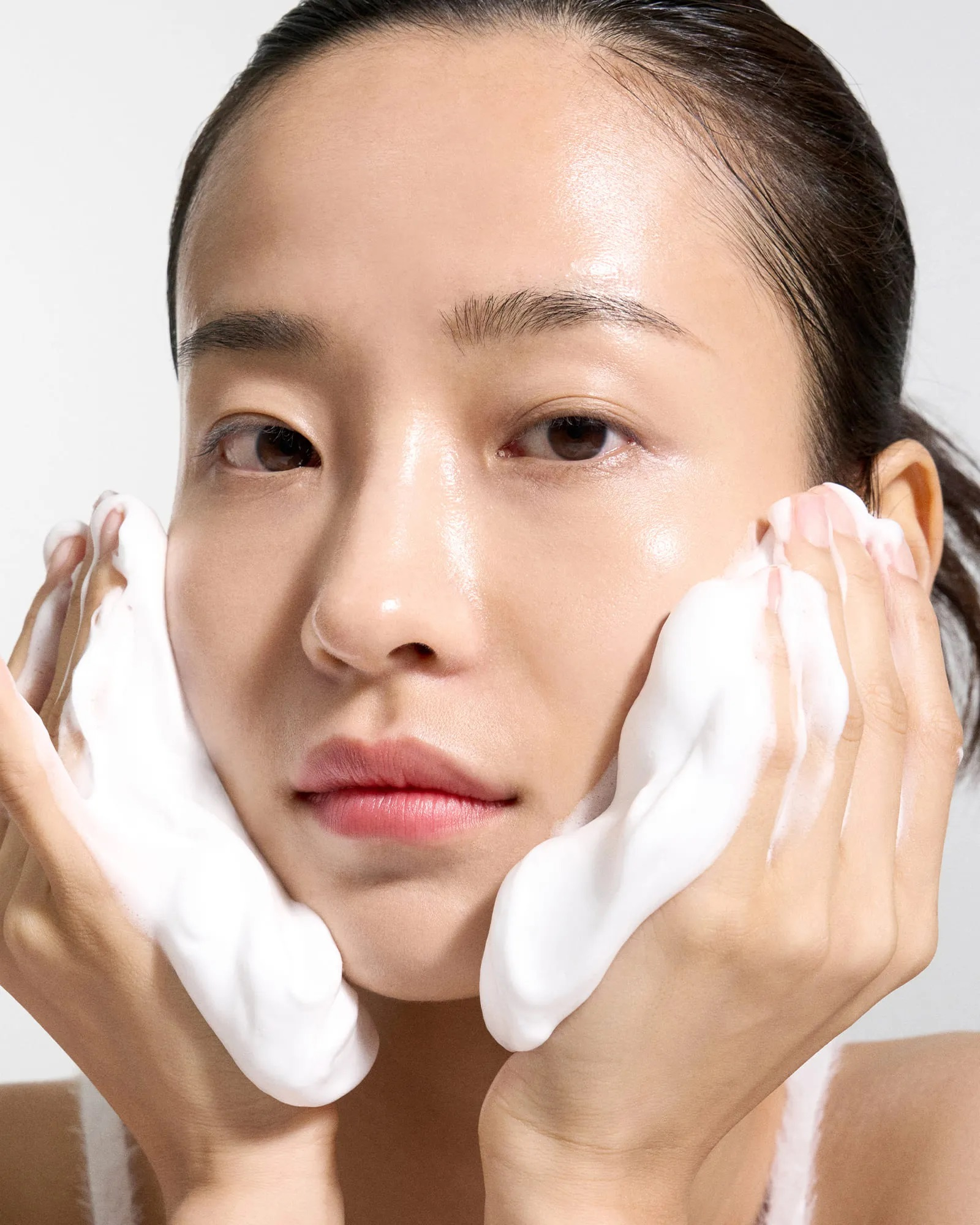 Очищувальна пінка Missha Super Panthenol Oil Control 200 млфото4