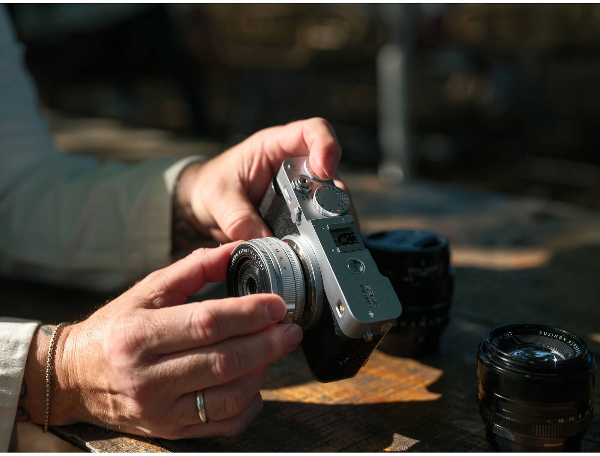 Фотоапарат FUJIFILM X-E5 Body Silver (16949521)фото12