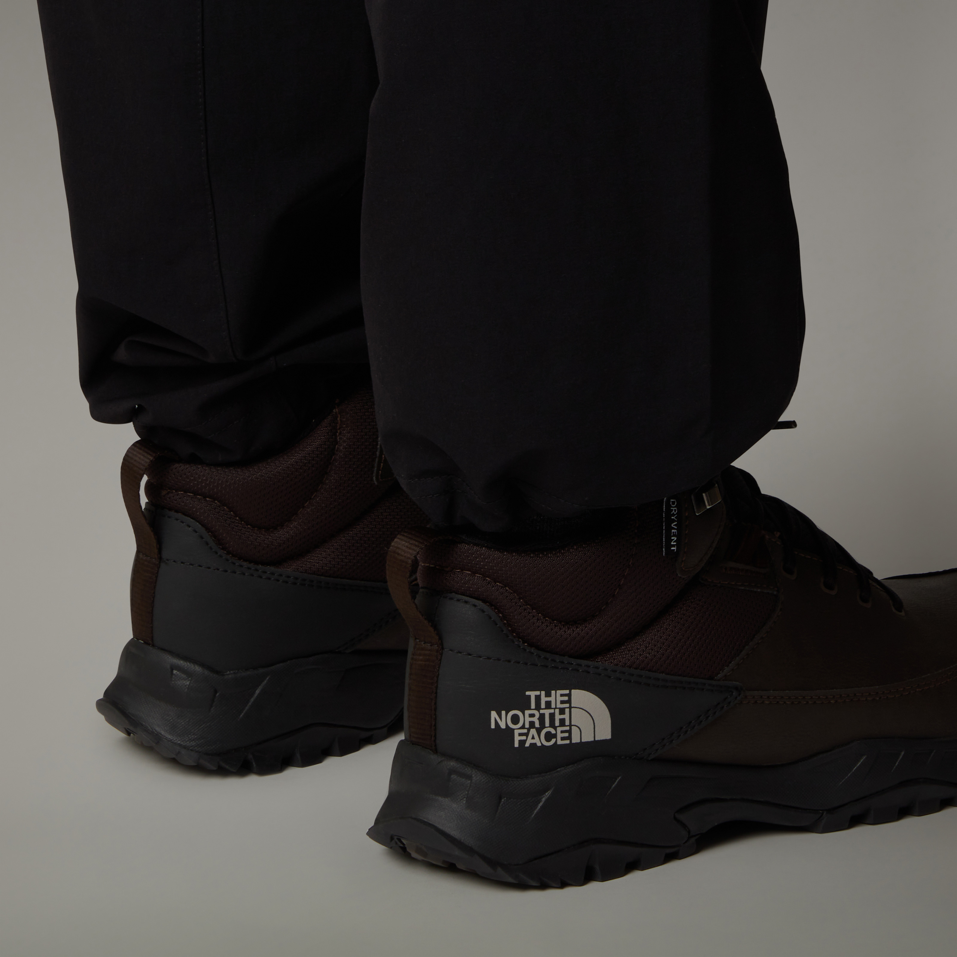 Ботинки мужские The North Face M Storm Strike III Wp NF0A7W4G-U6V1 41 (8.5 US) коричневые фото 