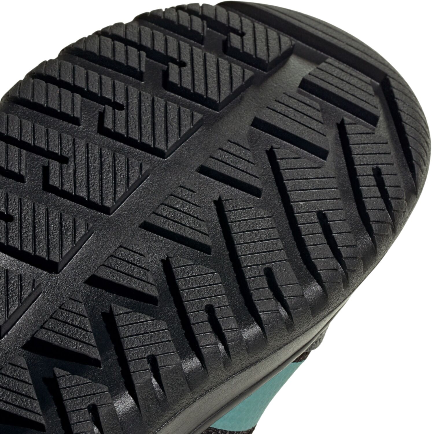 Чоботи дитячі Adidas Winterplay C JQ2630 28 (10 K) чорніфото