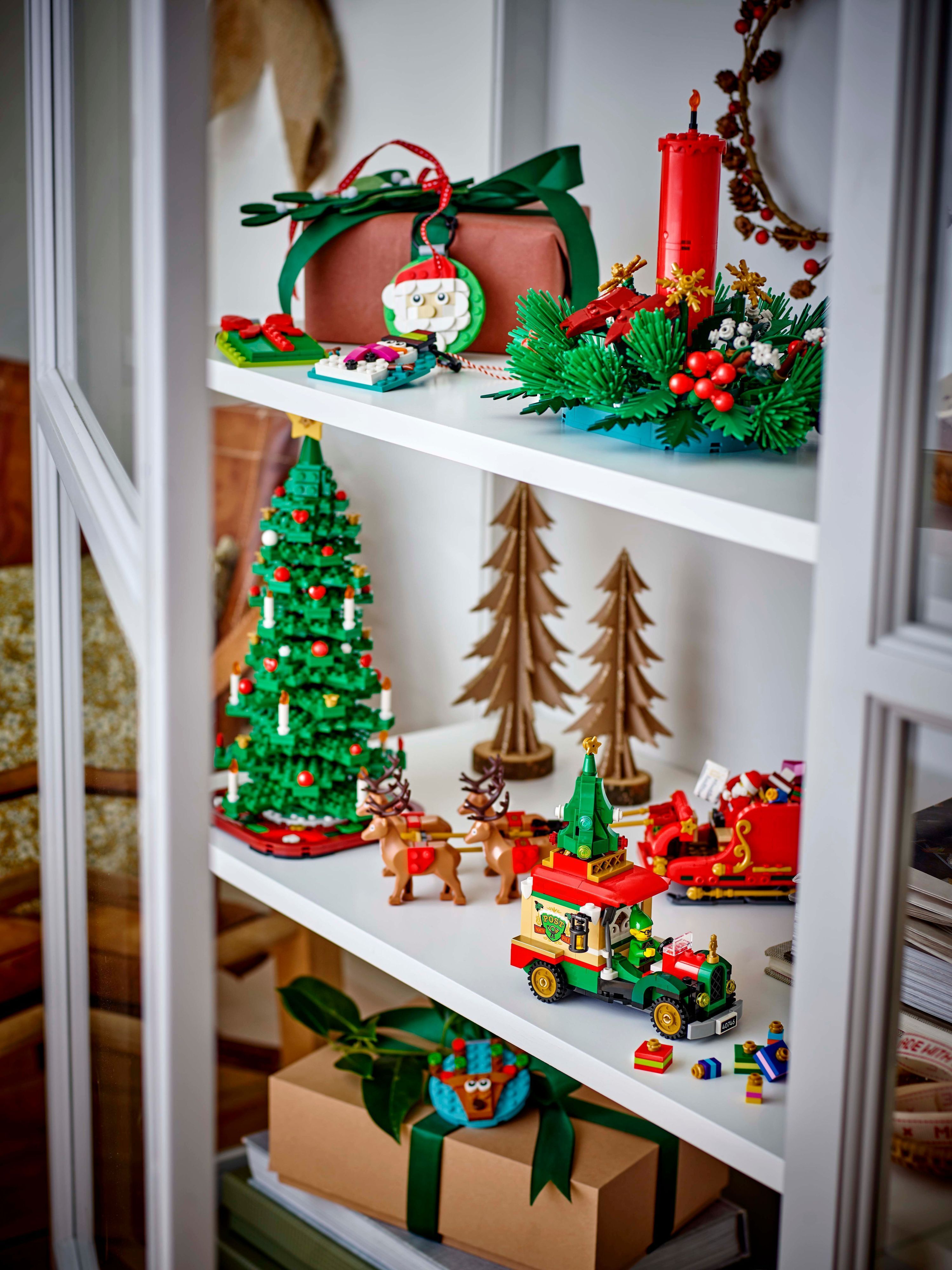 LEGO 40743 Iconic Декор для різдвяного столафото7