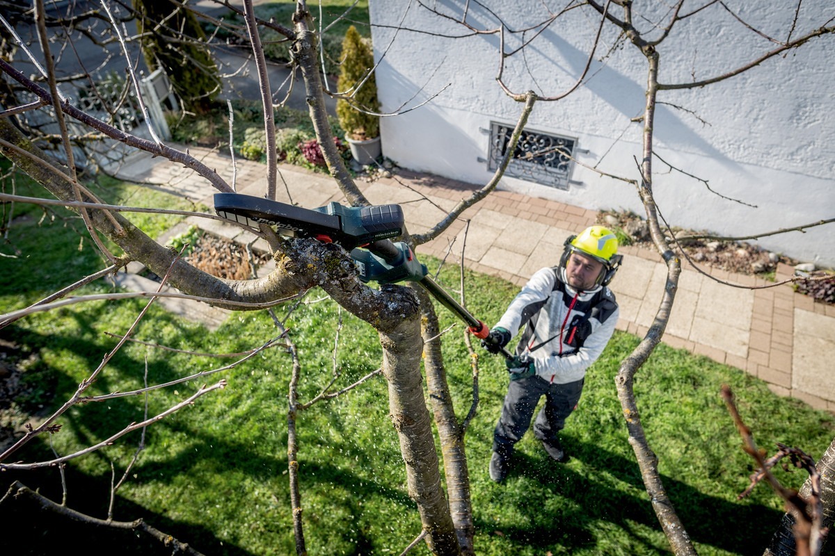 Пила цепная аккумуляторная Metabo MS 18 LTX 15 18В 1х2А·ч шина 15см (600856500) фото 7