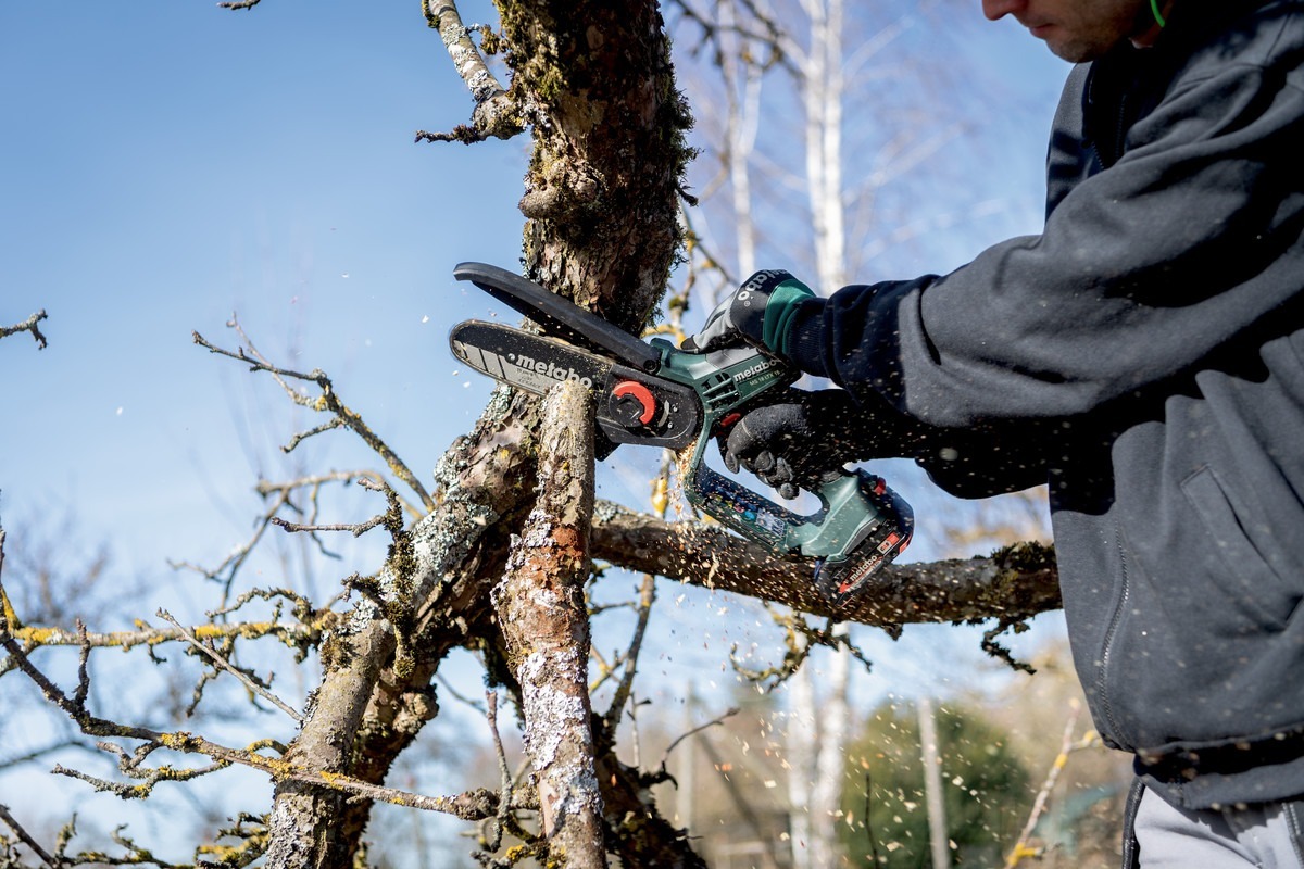 Пила цепная аккумуляторная Metabo MS 18 LTX 15 18В 1х2А·ч шина 15см (600856500) фото 8