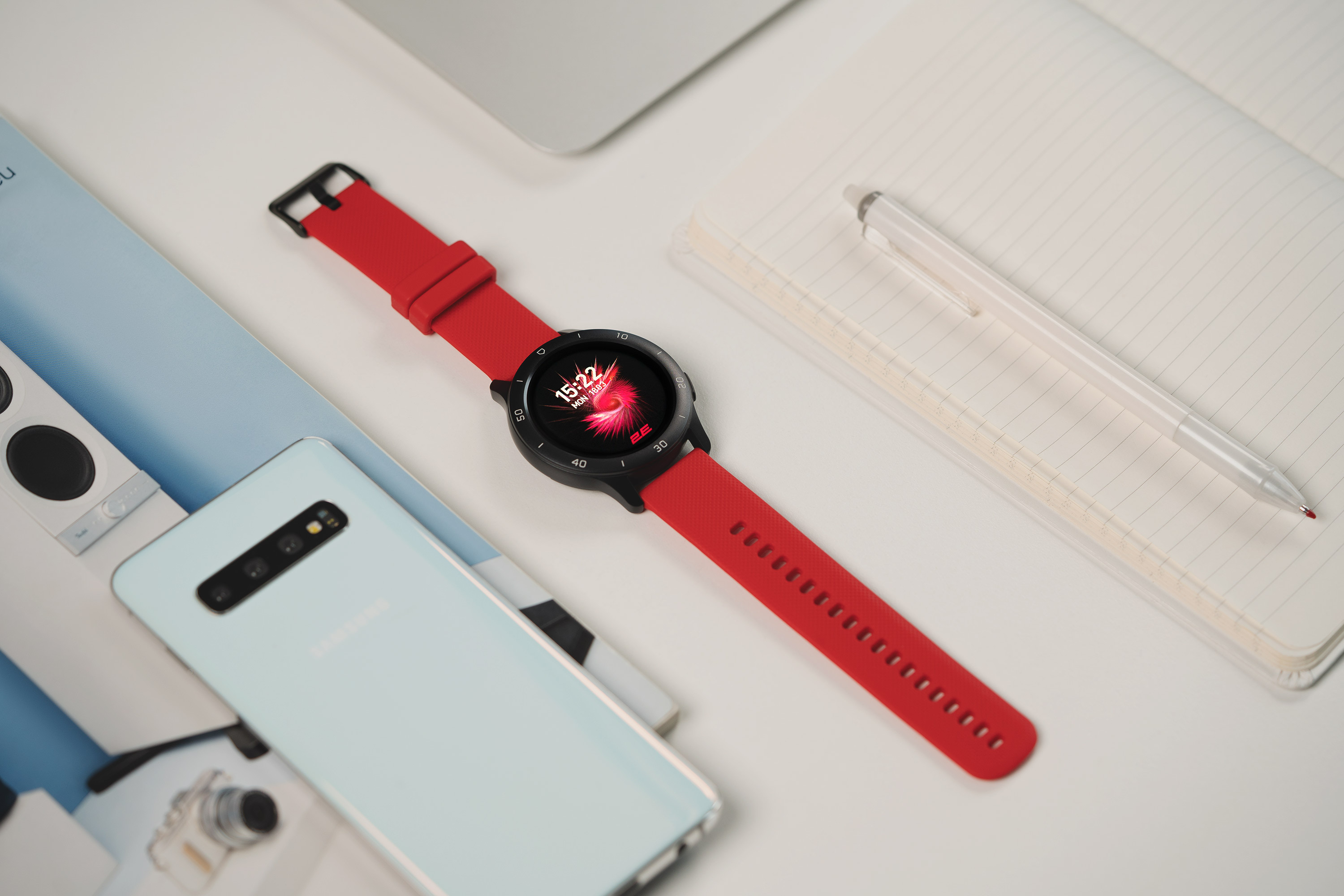 Смарт-часы 2E Motion GT2 47mm Black-Red + ремешок зеленый (2E-CWW21BKRD-WS) фото 10