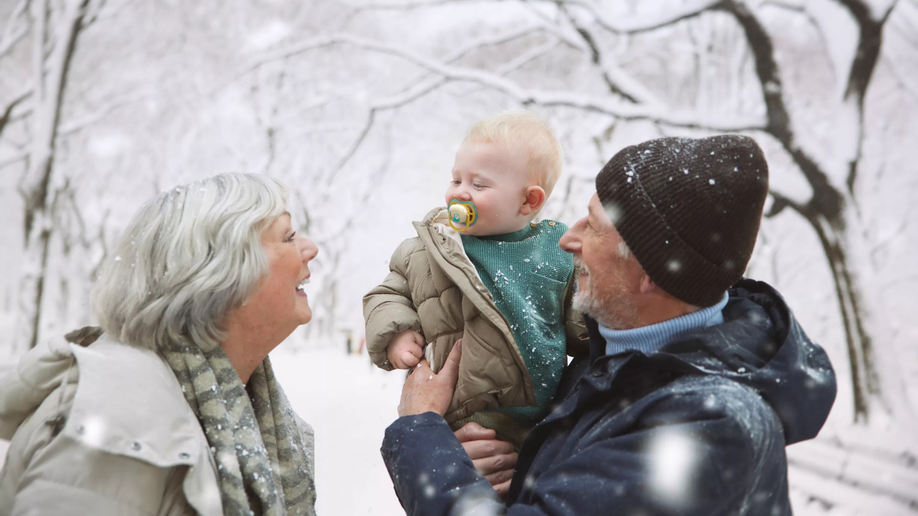 Пустышка Philips Avent Ultra Air, Ночная 18+ мес., унисекс, 2 шт. (SCF376/32) фото 14