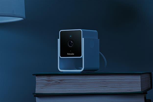 Компактна HD-камера Petcube Camфото