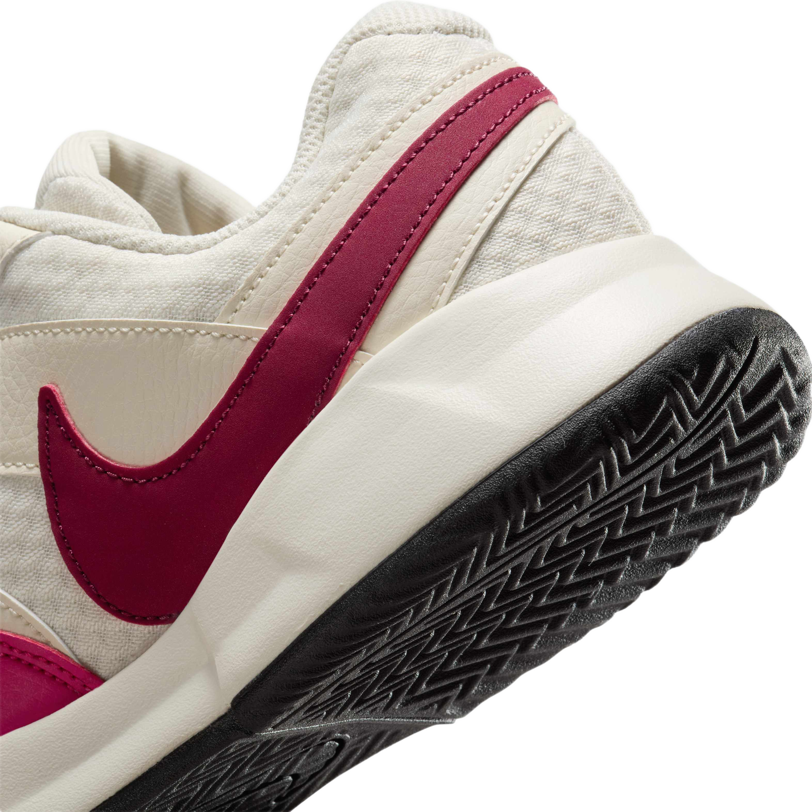 Кросівки жіночі для тенісу Nike W Court Lite 4 Cly FJ2318-104 38 (7 US) біліфото