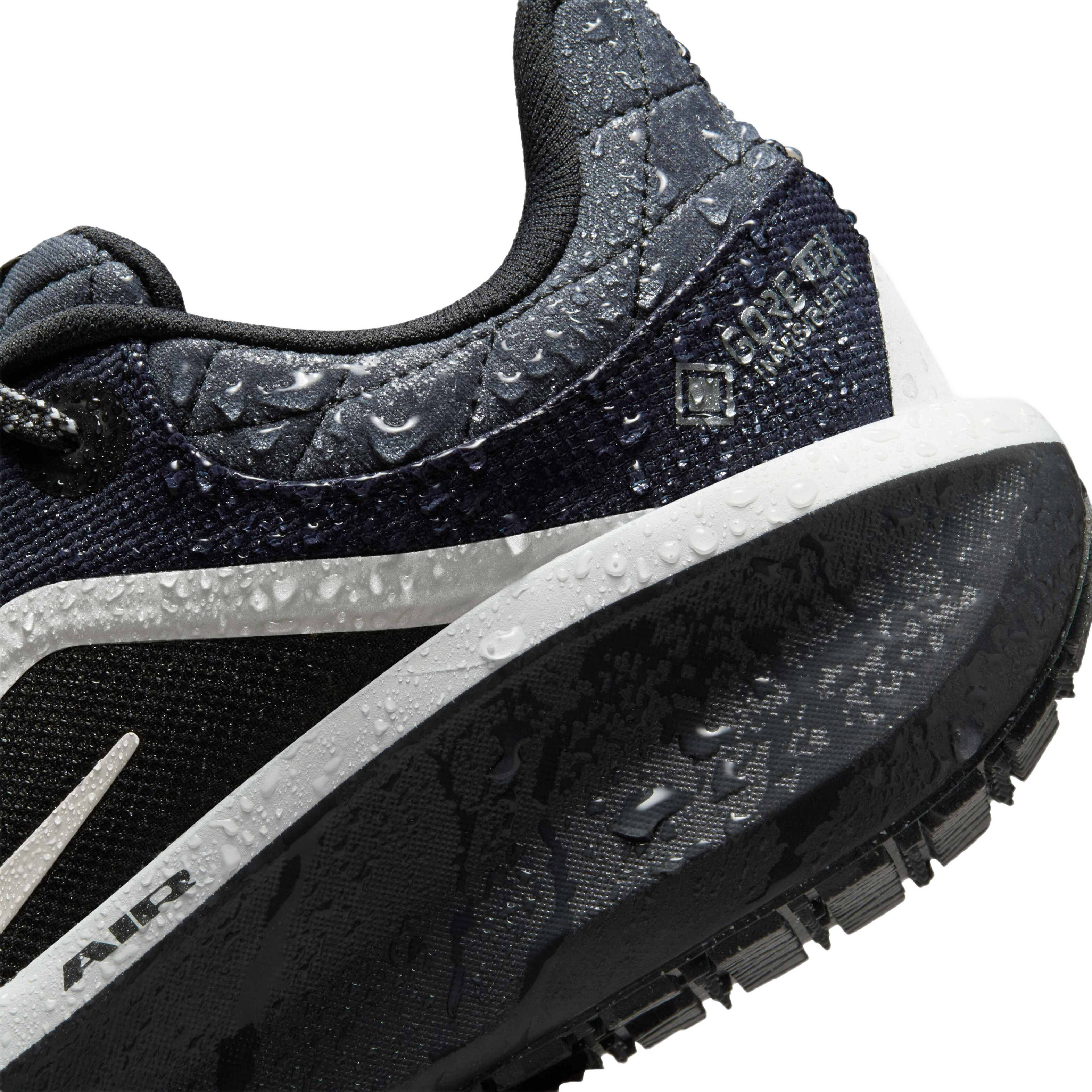 Кросівки жіночі Nike W Air Winflo 11 Gtx FQ1359-400 36,5 (6 US) темно-синіфото