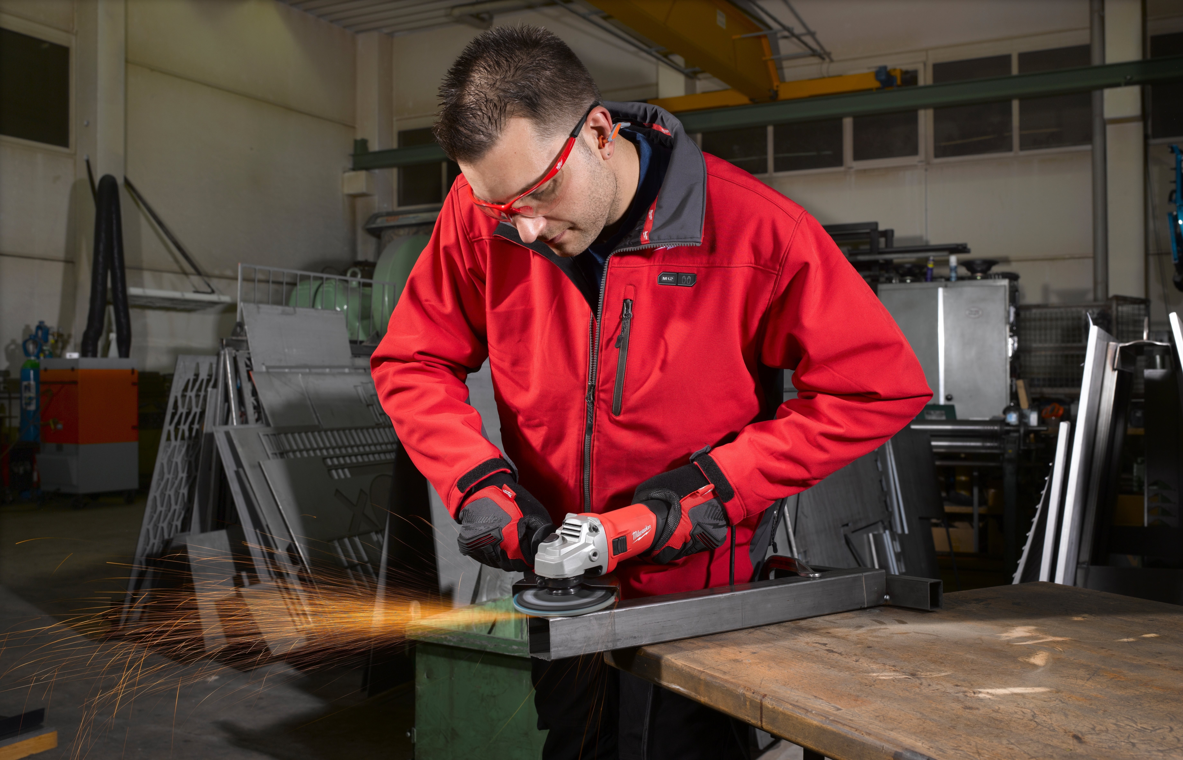 Шлифмашина угловая Milwaukee M18 AG 800-125 E 125мм 800В (4933451211) фото 3