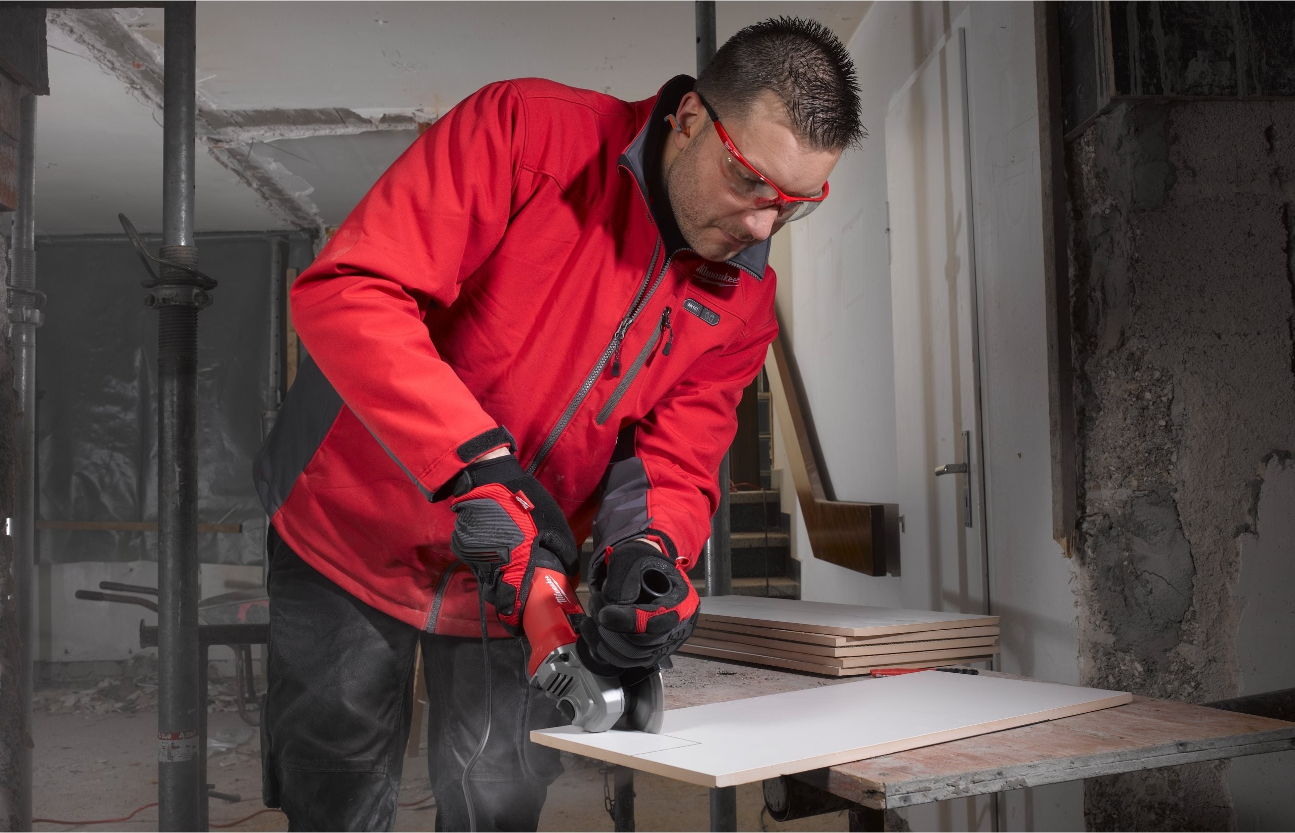 Шлифмашина угловая Milwaukee M18 AG 800-125 E 125мм 800В (4933451211) фото 4