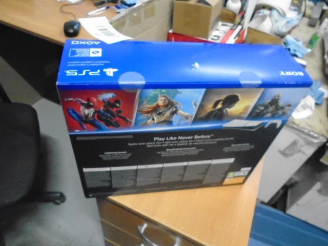 Игровая консоль PlayStation 5 Slim Digital Edition 1TB (CFI-2016) фото 4