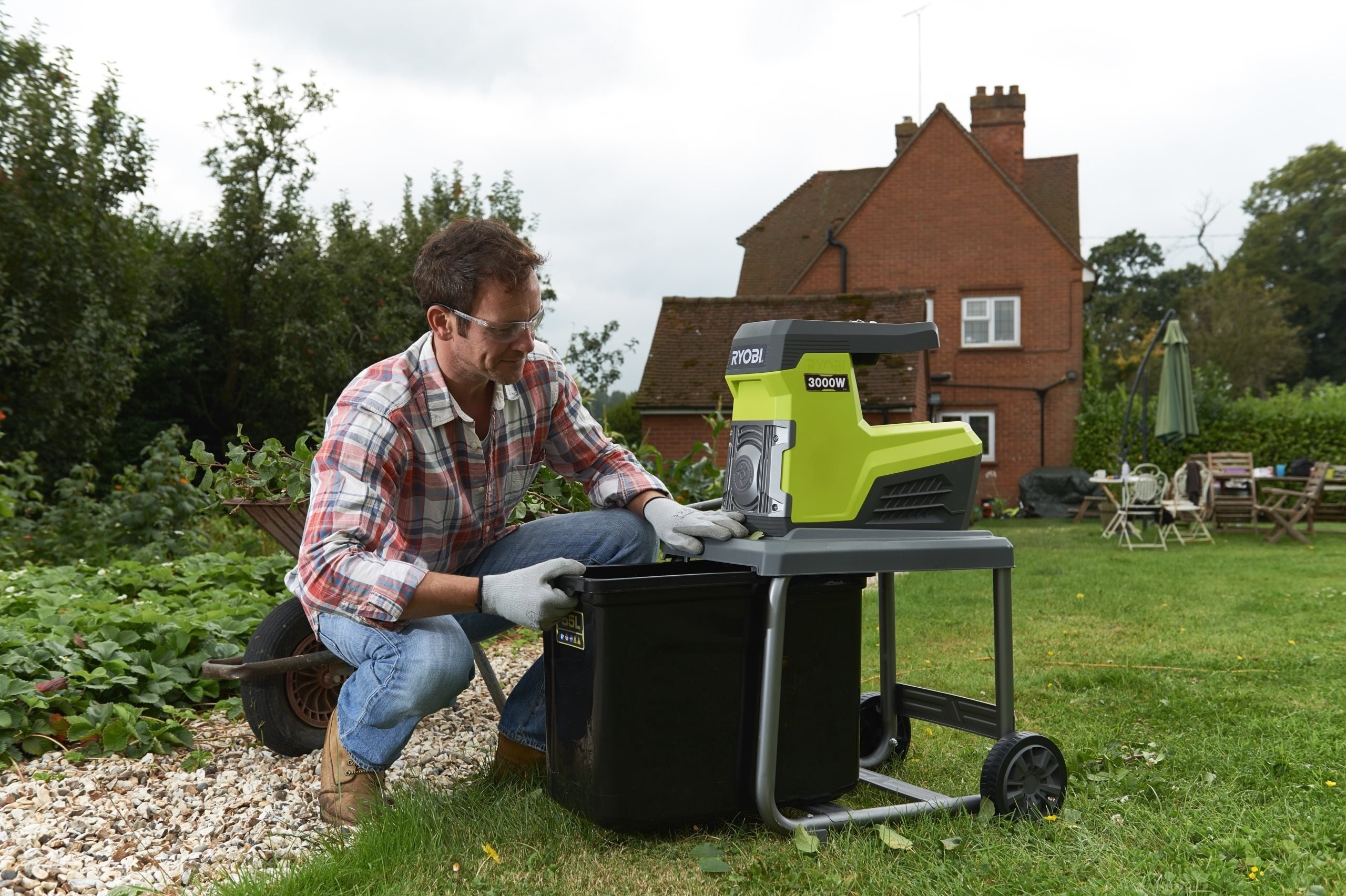Садовый измельчитель Ryobi RSH3045U 3000 Вт повреждена упаковка (5133004335S) фото 4