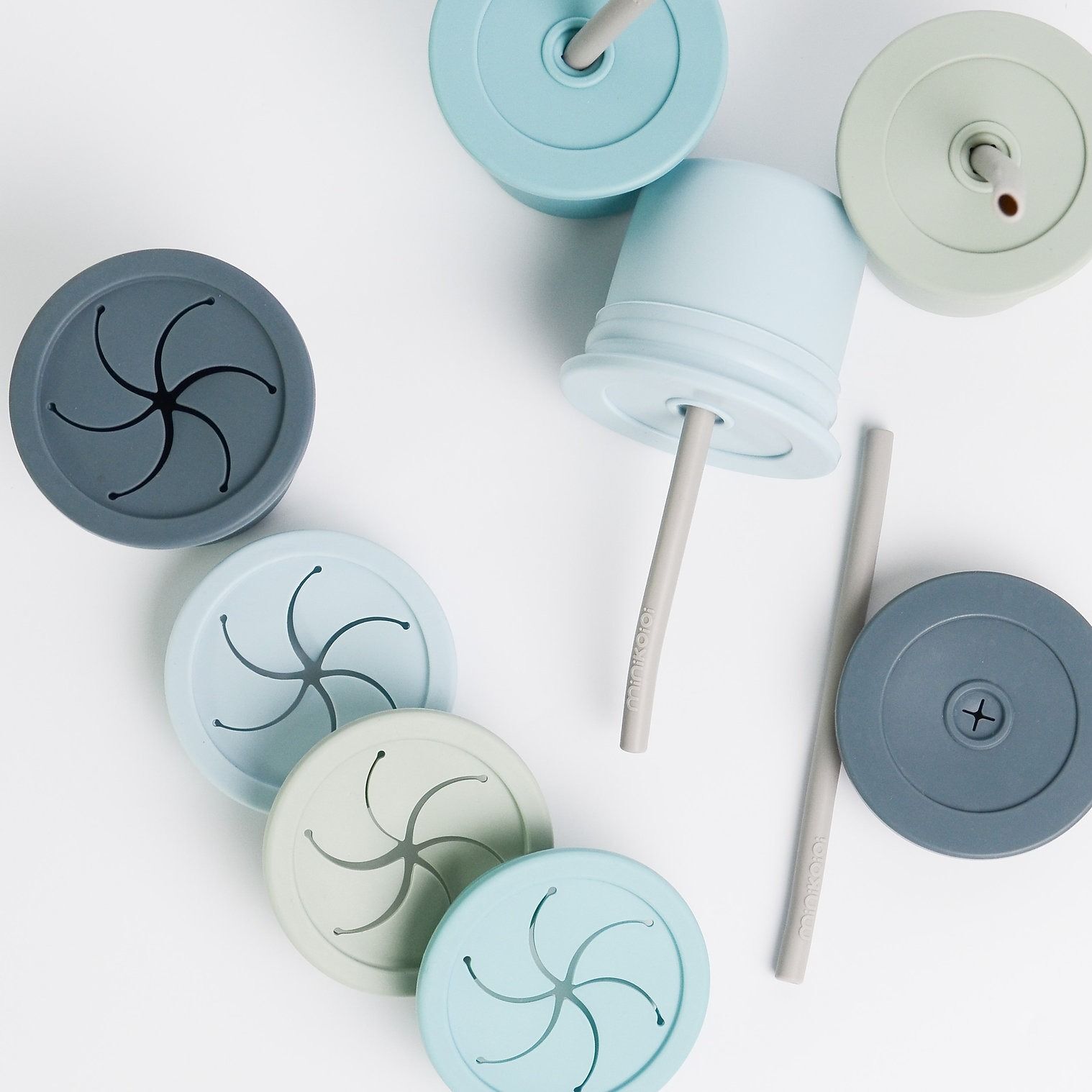 Чашка-контейнер з трубочкою MinikOiOi Sip+Snack - Aqua Green/Powder Grey (101100107)фото6