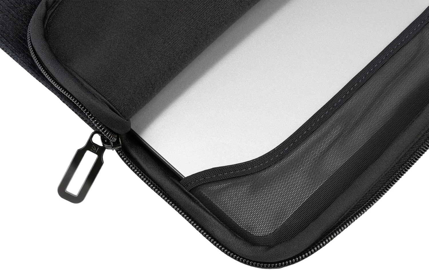 Чехол Tucano Velluto для Apple MacBook Pro 16", Black (BFVELMB16-BK)фото