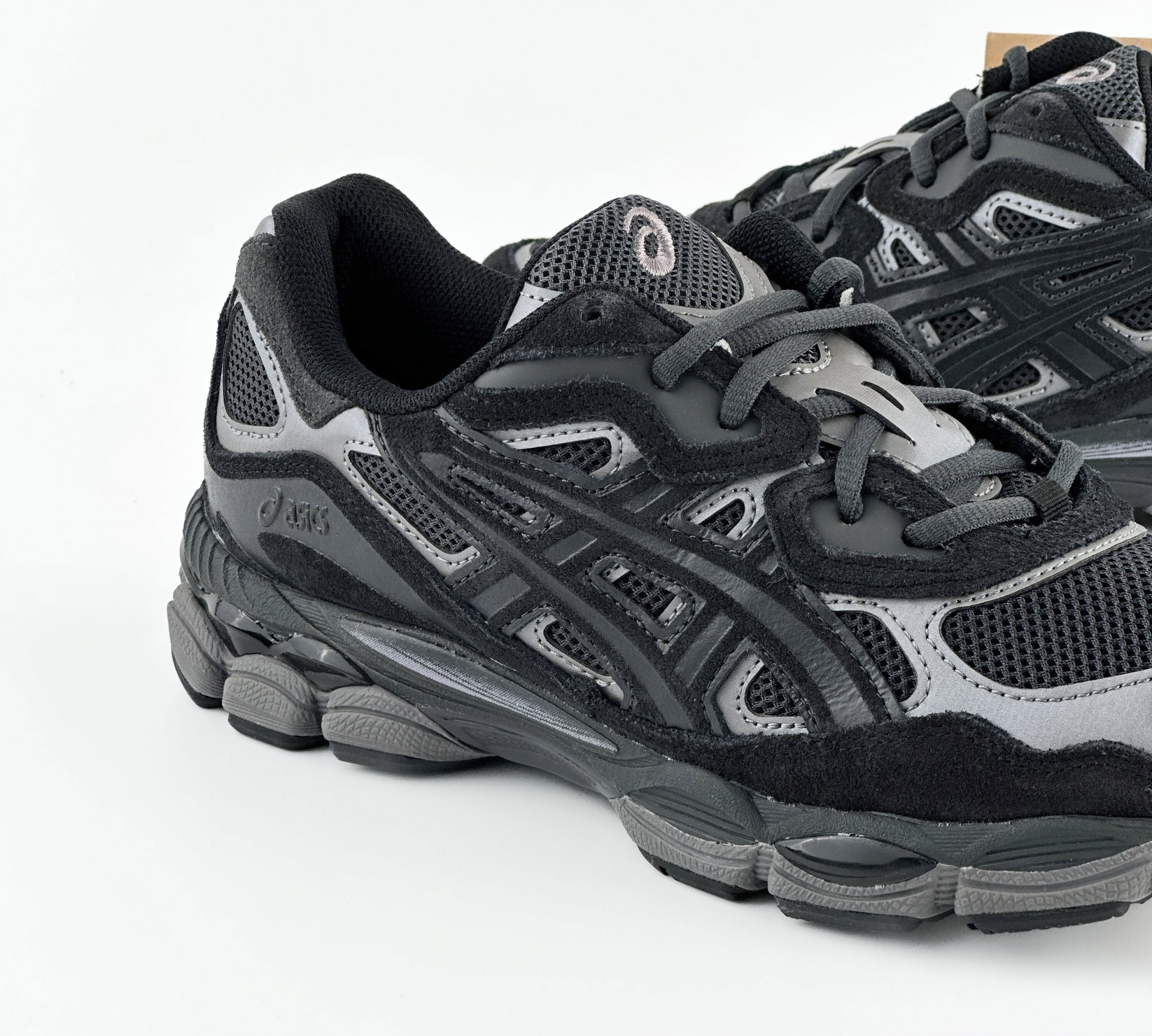 Кроссовки Asics Gel-Nyc 1201A789-020 42 (8.5 US) черный/серый фото 6