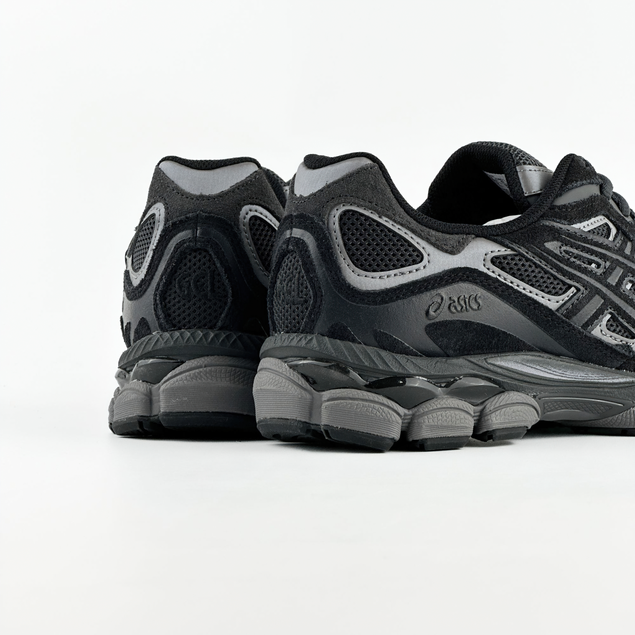 Кроссовки Asics Gel-Nyc 1201A789-020 42 (8.5 US) черный/серый фото 7