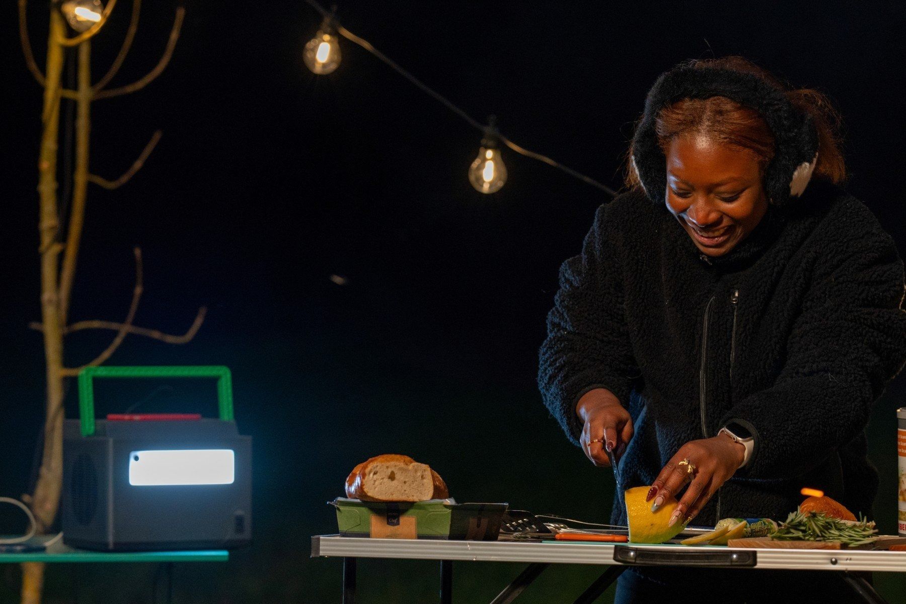 Портативная зарядная станция APC Schneider OffGrid Portable Power Station 500, 517Wh (PPS500-GR) фото 6