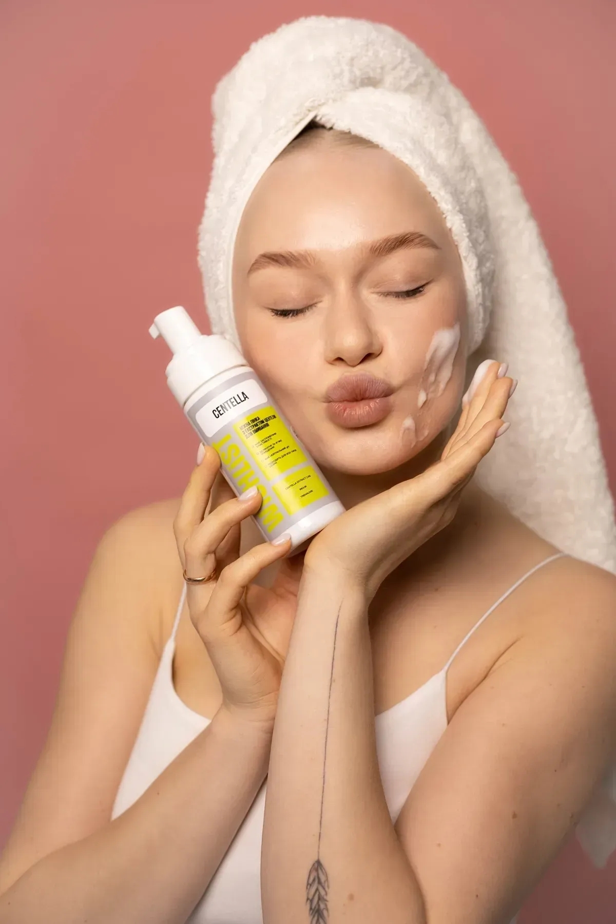 Пінка для вмивання WishList cleansing foam ніжна з екстрактом центелли 150 млфото