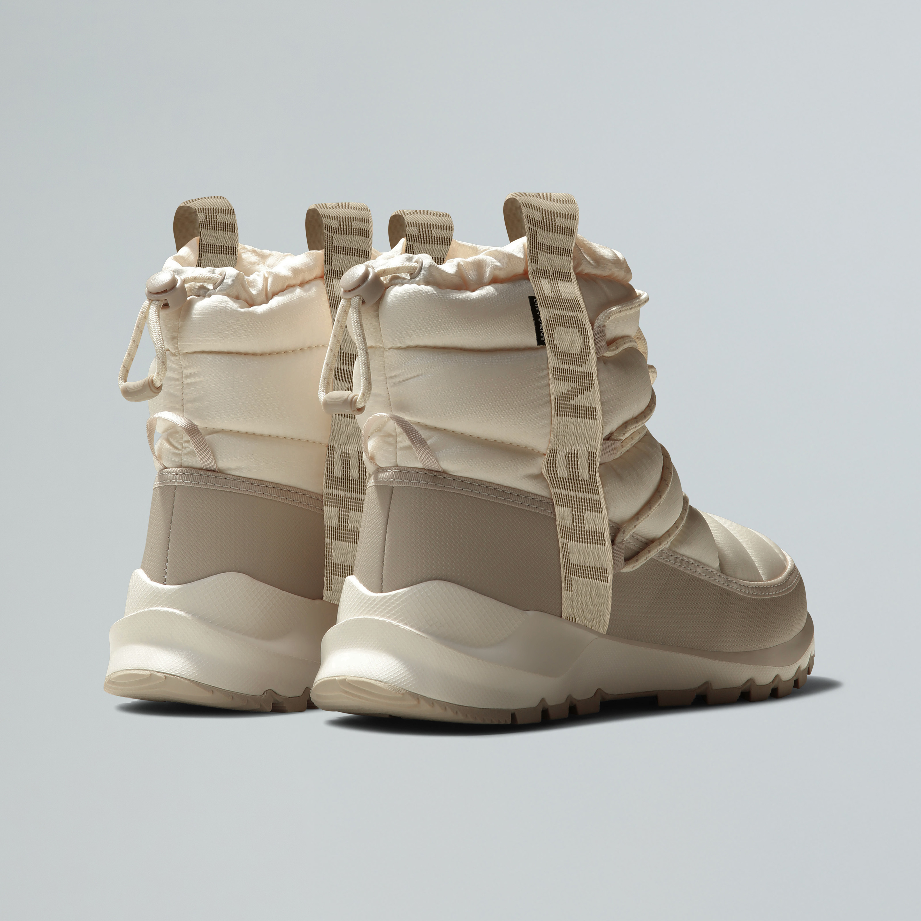 Сапоги женские The North Face W Thermoball Lace Up Wp NF0A5LWD-32F1 36 (5 US) молочные фото 