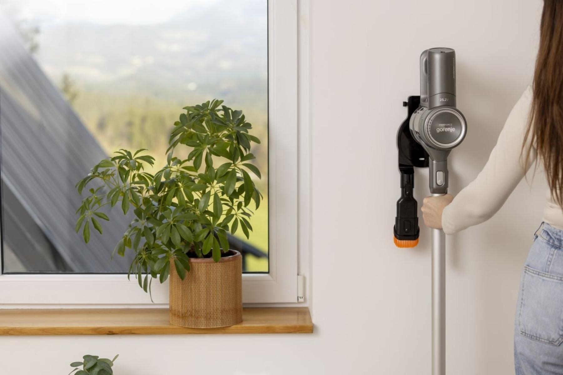 Аккумуляторный пылесос Gorenje SVC252420FFA фото 