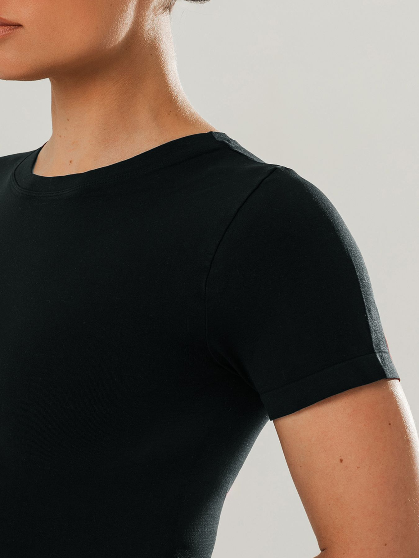 Футболка безшовна Giulia 7555 T-Shirt S/M чорнафото