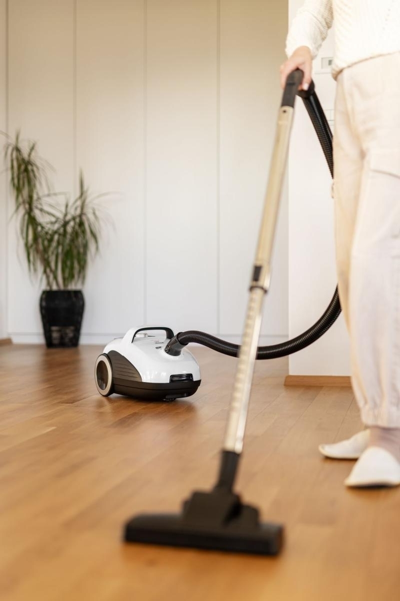 Пылесос Gorenje VCE21G4EW фото 10