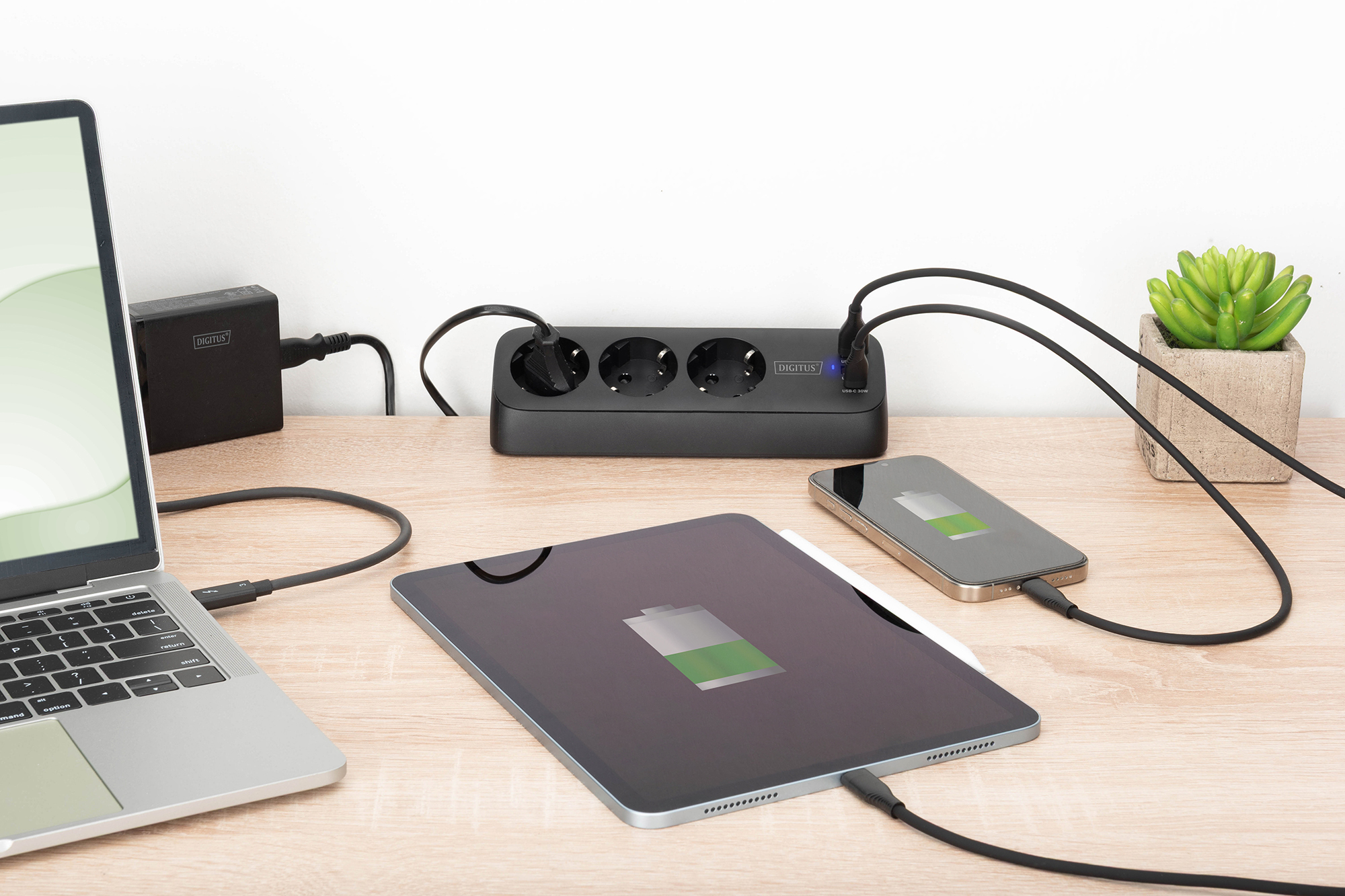 Блок розеток DIGITUS Office, 3xSchuko, 2xUSB-A, 1xUSB-C, 16A, 1.5м, вилка Schuko, чорний (DA-70625)фото