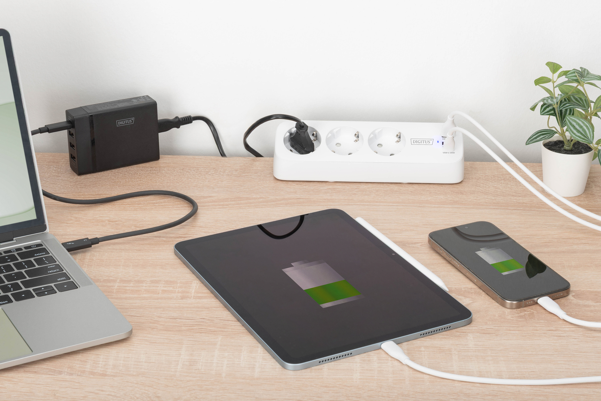 Блок розеток DIGITUS Office, 3xSchuko, 2xUSB-A, 1xUSB-C, 16A, 1.5м, вилка Schuko, білий (DA-70626)фото