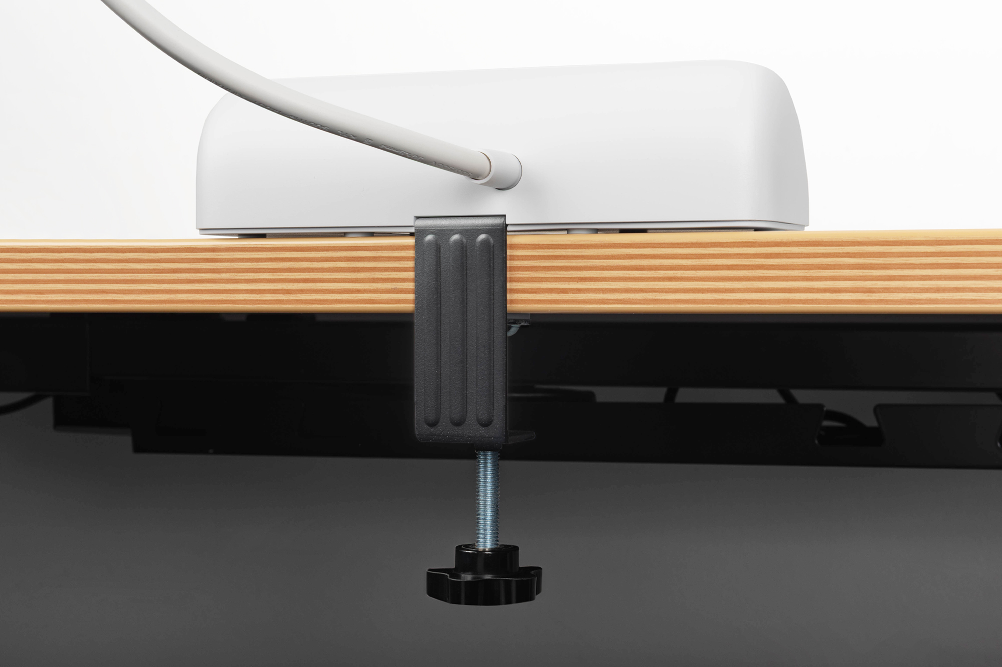 Блок розеток DIGITUS Office, 3xSchuko, 2xUSB-A, 1xUSB-C, 16A, 1.5м, вилка Schuko, білий (DA-70626)фото