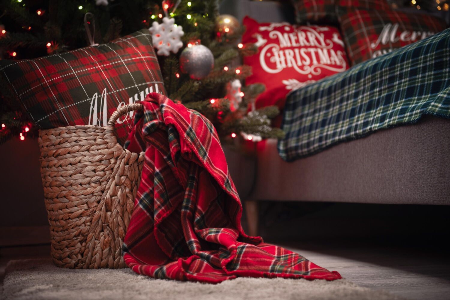 Набор пледов ARDESTO Fleece 130x160см, красный, зеленый (ART0717PB_ART0718PB) фото