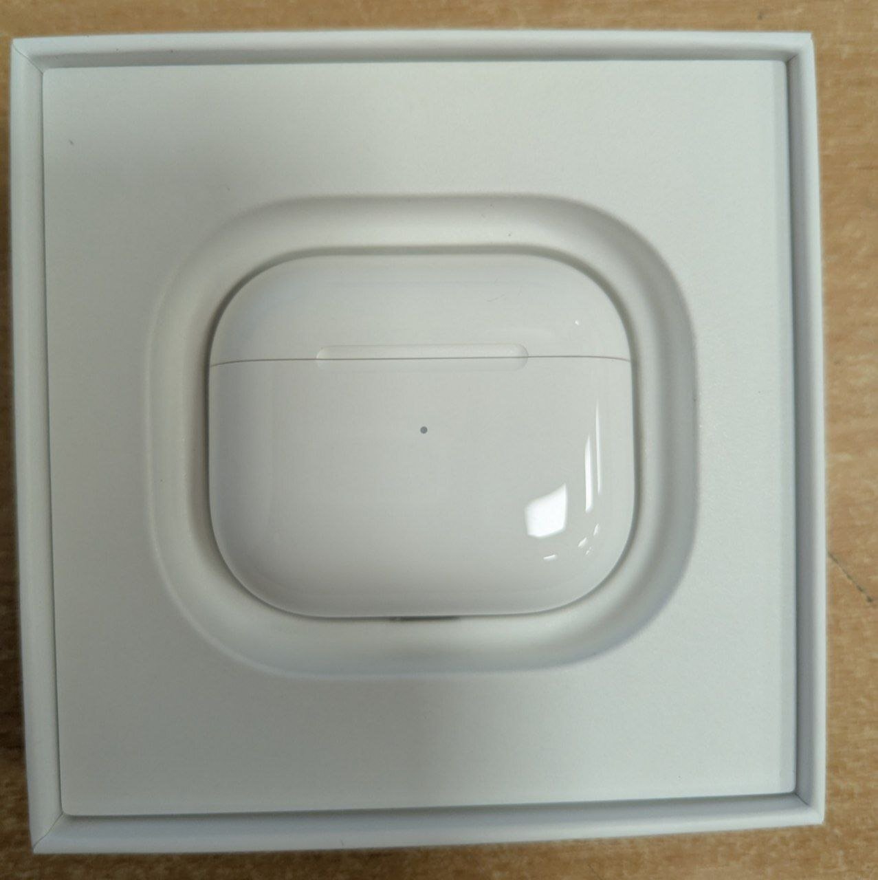 Наушники Apple AirPods 3rd generation with MagSafe Charging Case (MME73TY/A) фото 3